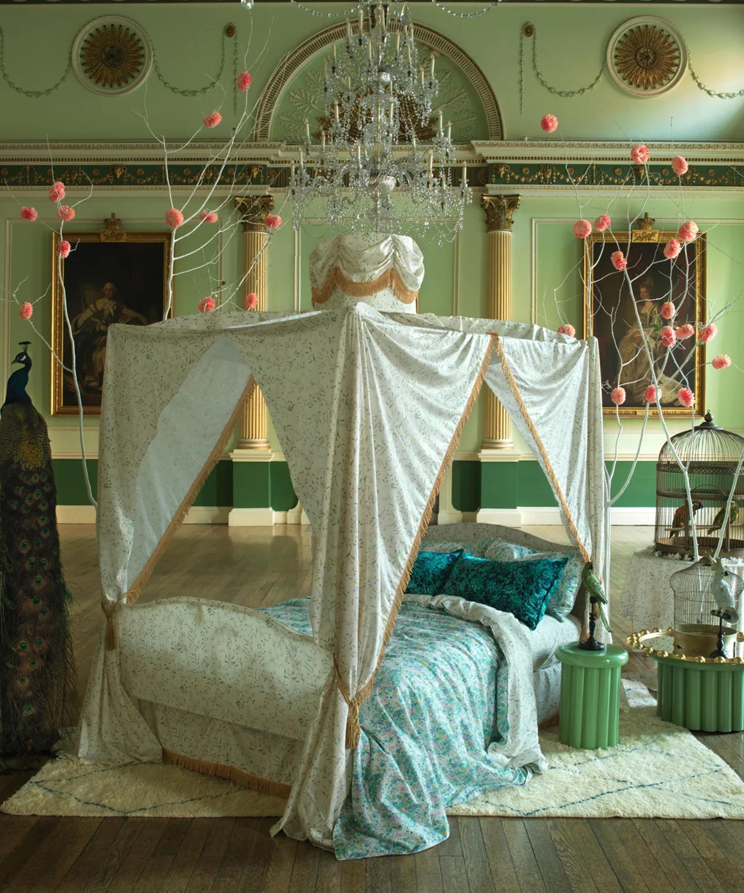 Coco & Wolf - Regal Blossom Ardington Cotton Sateen Double Flat Sheet image number 1