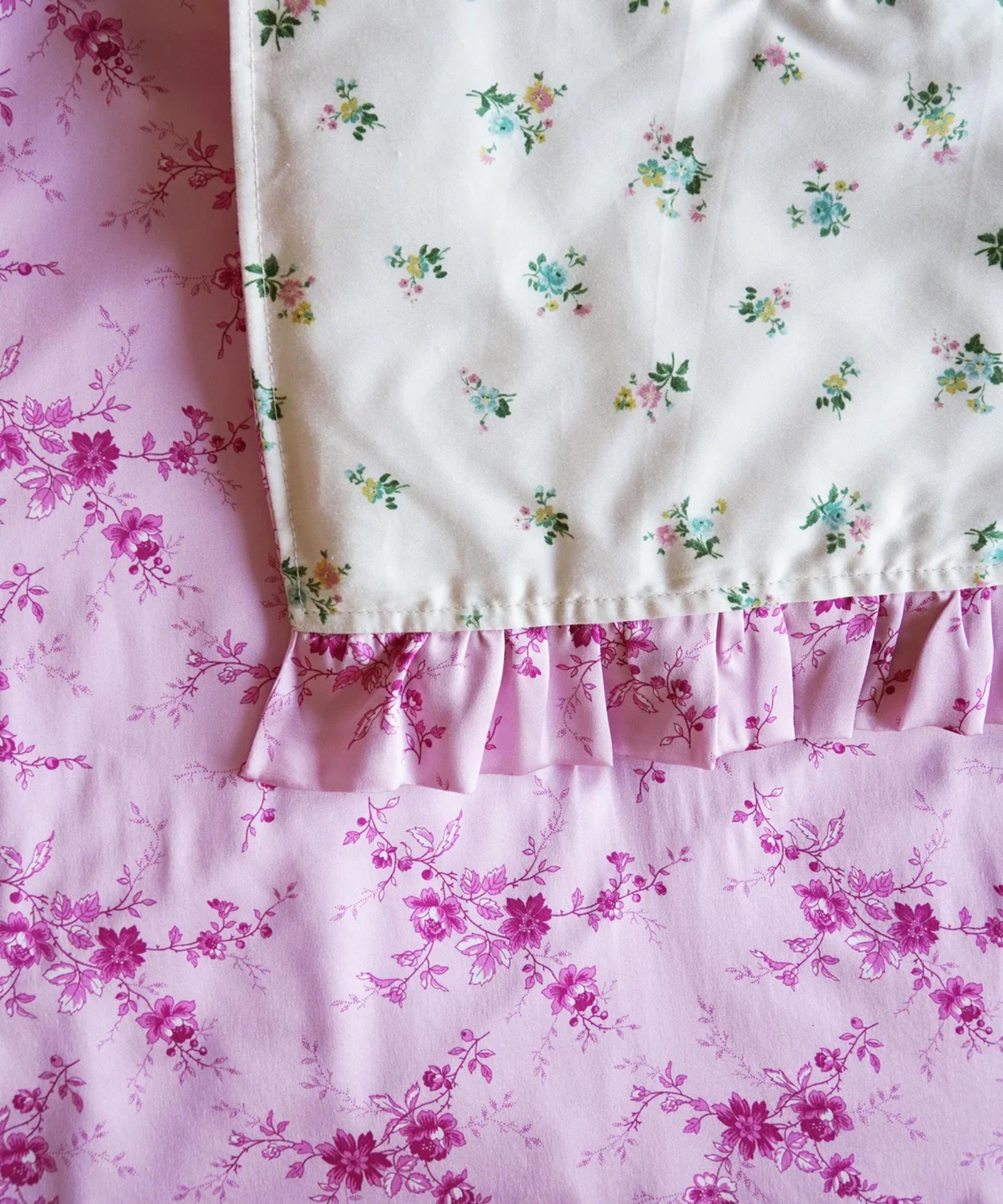 Coco & Wolf - Posy Corsage Amelie Luise Cotton-Silk Reversible Ruffle Single Heirloom Quilt image number 2