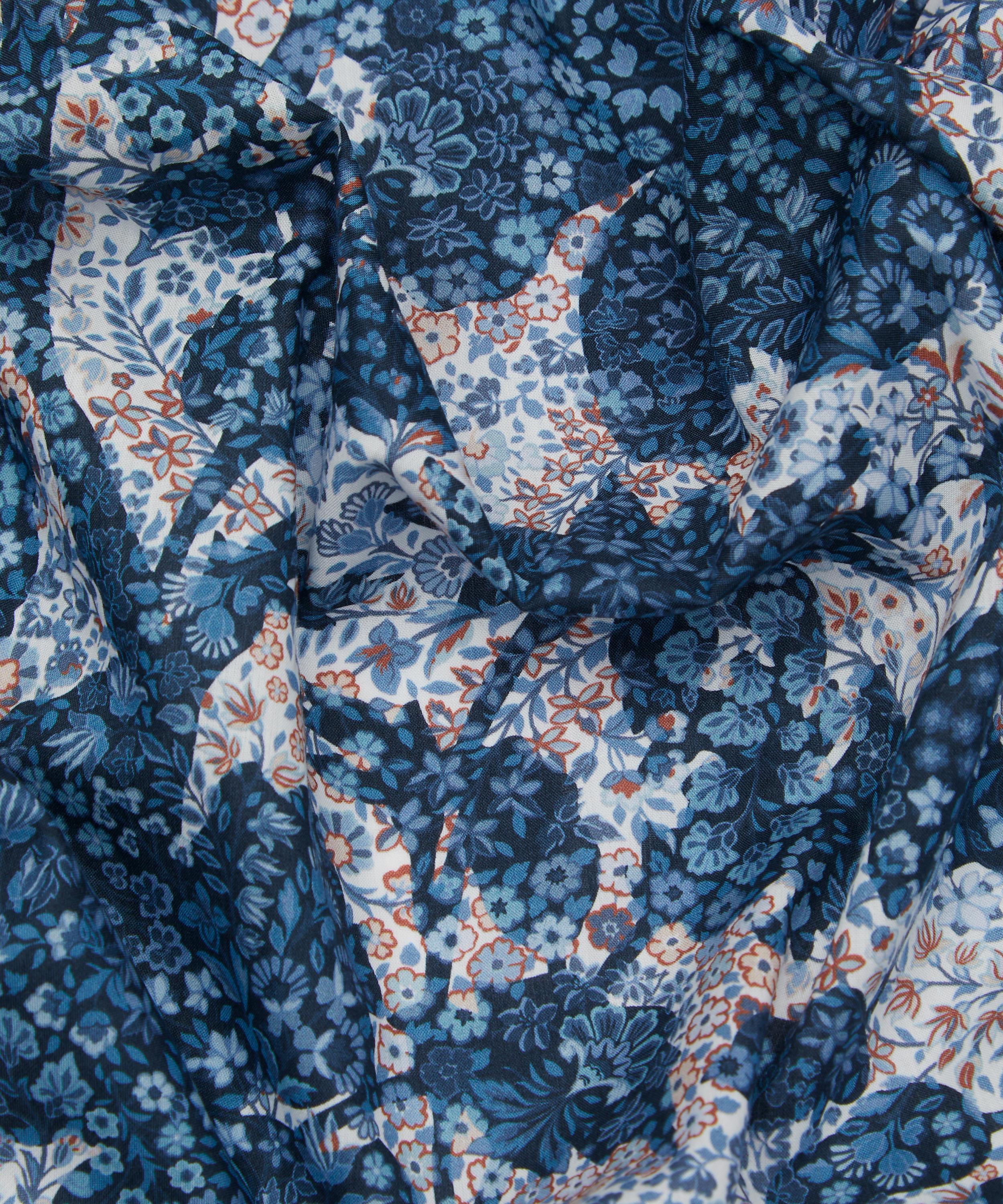 Liberty Fabrics - Marquess Belle Tana Lawn&trade; Cotton image number 3