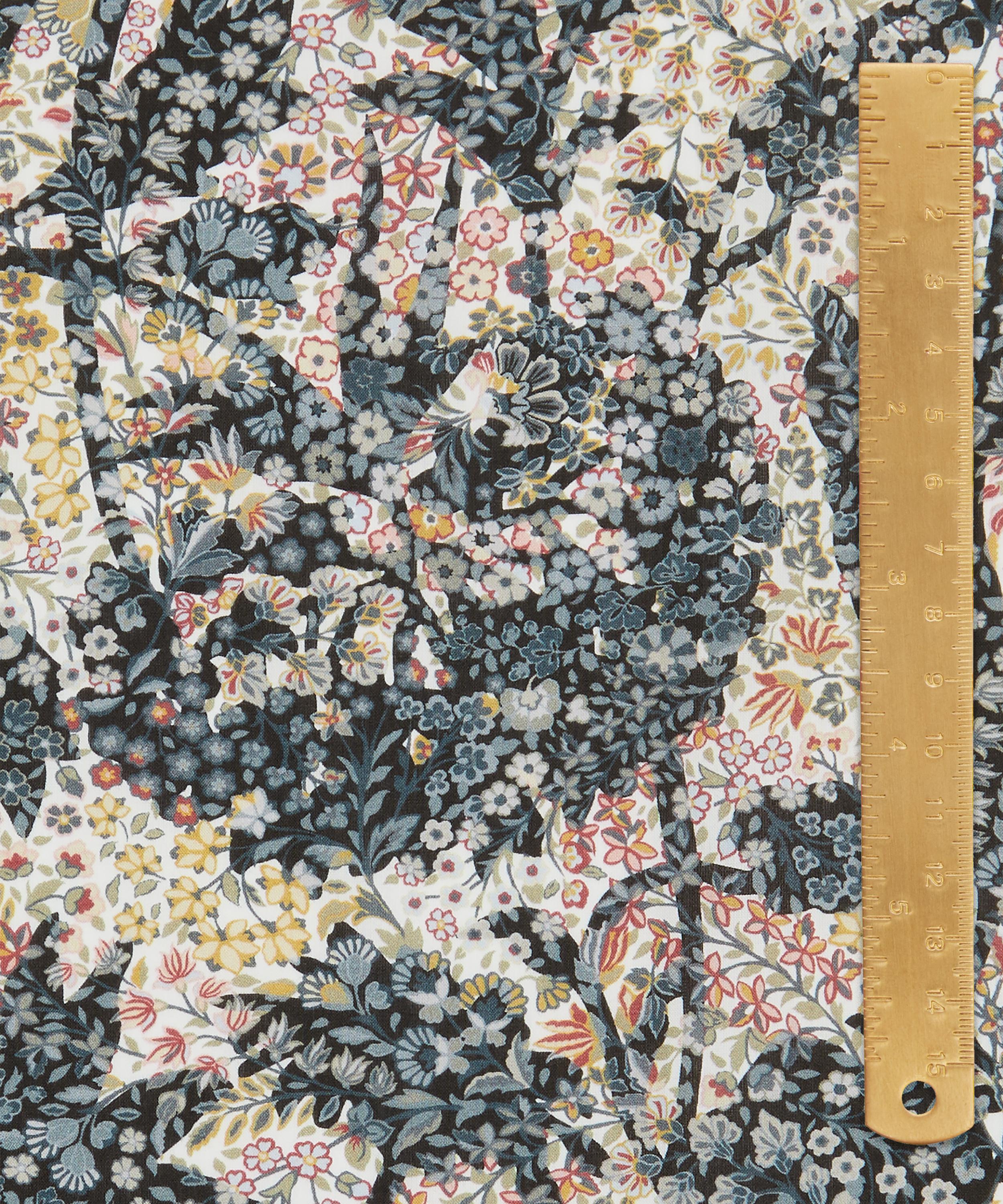 Liberty Fabrics - Marquess Belle Tana Lawn&trade; Cotton image number 4