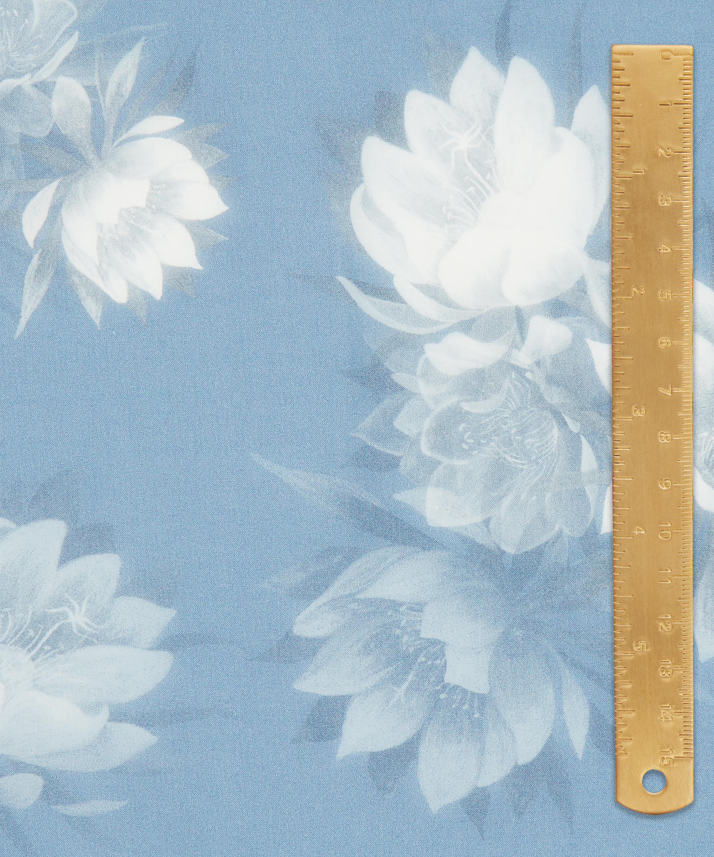 Liberty Fabrics - Aura Tana Lawn&trade; Cotton image number 4