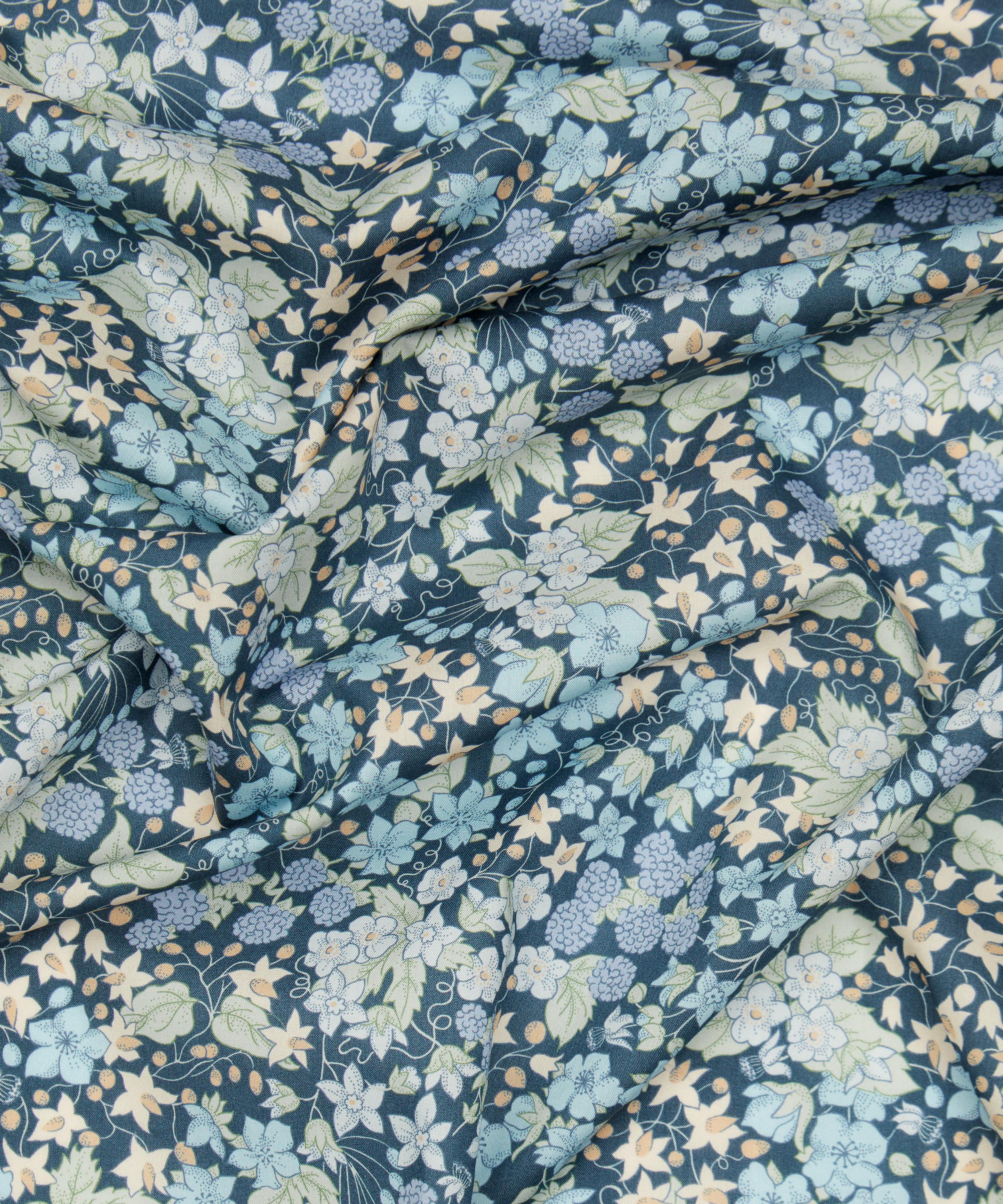 Liberty Fabrics - Berry Harvest Tana Lawn&trade; Cotton image number 3