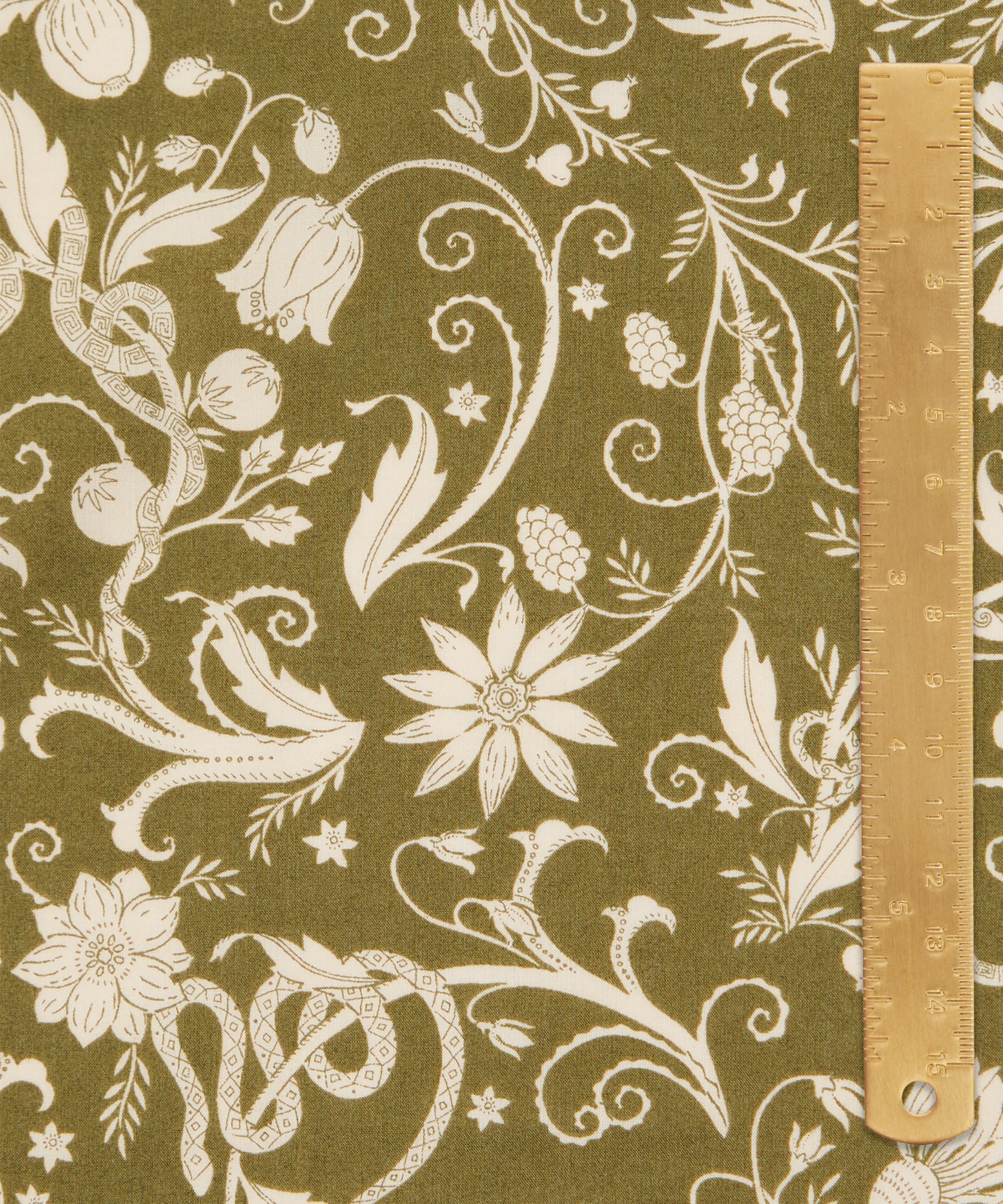 Liberty Fabrics - Hesperides Tana Lawn&trade; Cotton image number 4