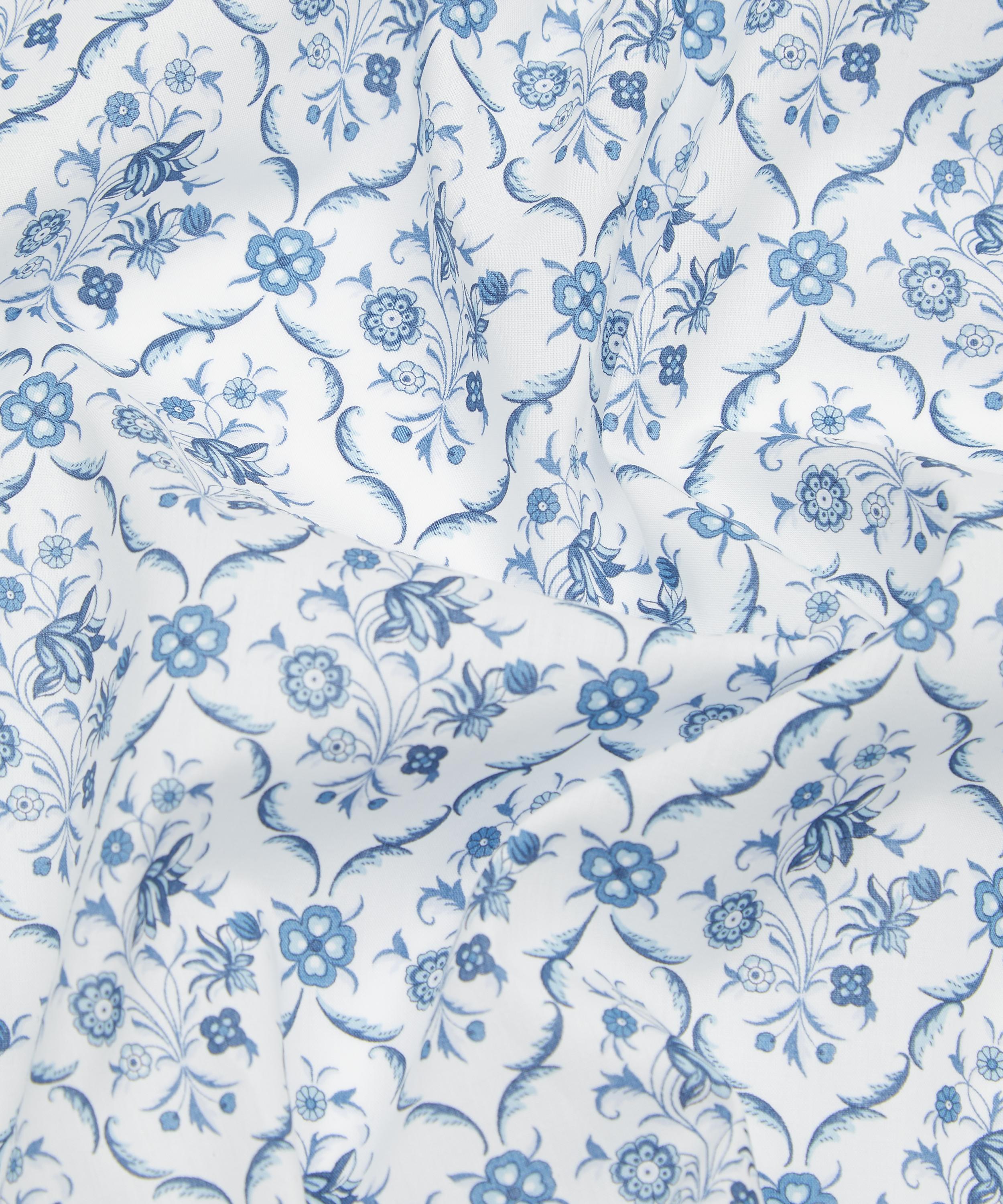 Liberty Fabrics - Floral Verse Tana Lawn&trade; Cotton image number 3
