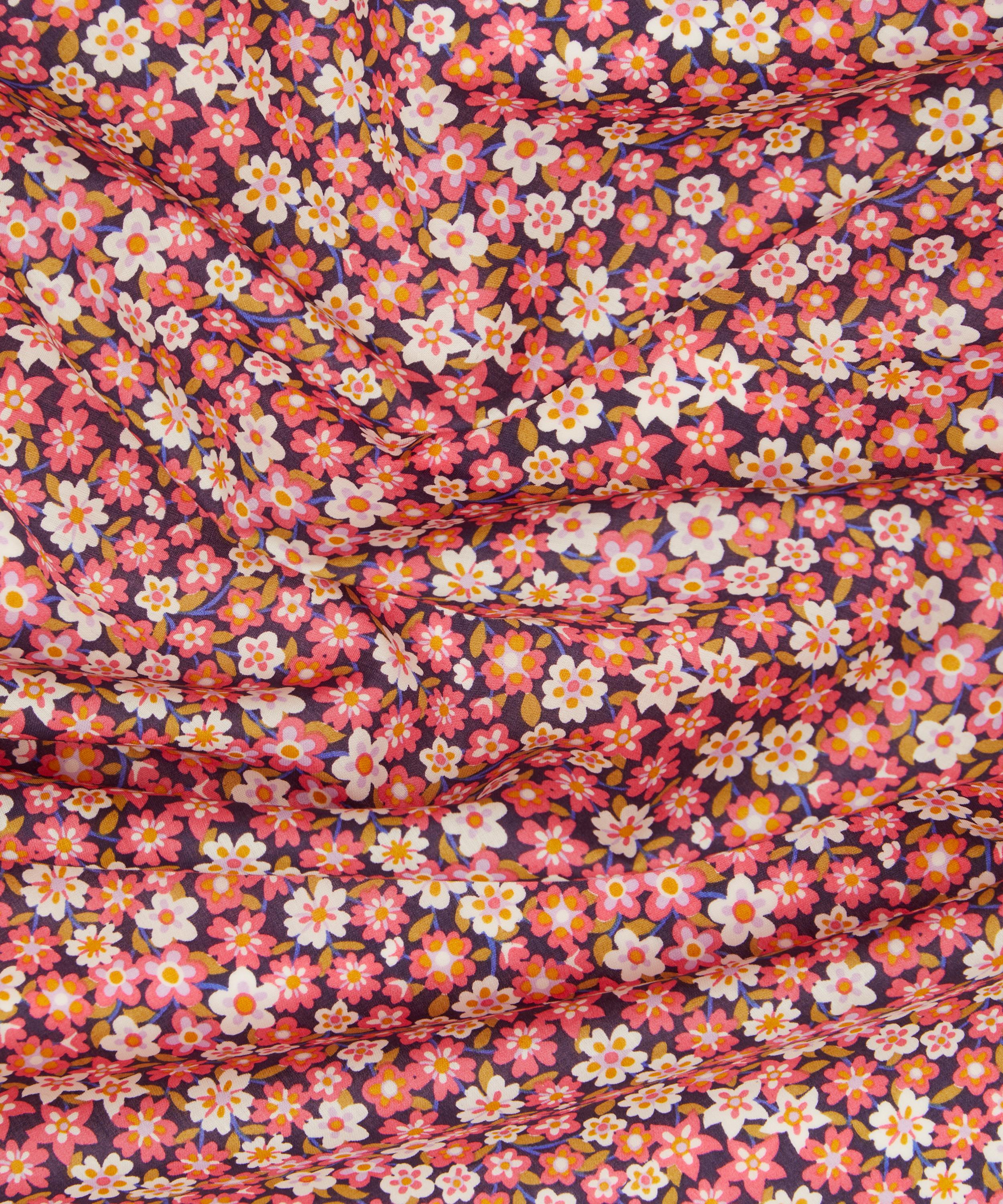 Liberty Fabrics - Daphne Olenna Tana Lawn&trade; Cotton image number 3