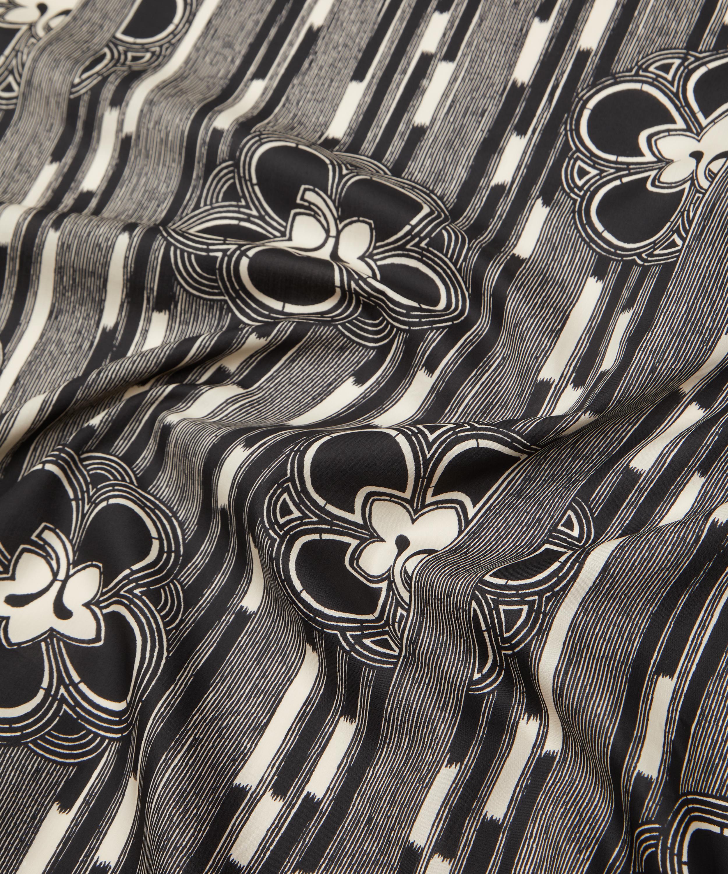 Liberty Fabrics - Katagami Tana Lawn&trade; Cotton image number 3