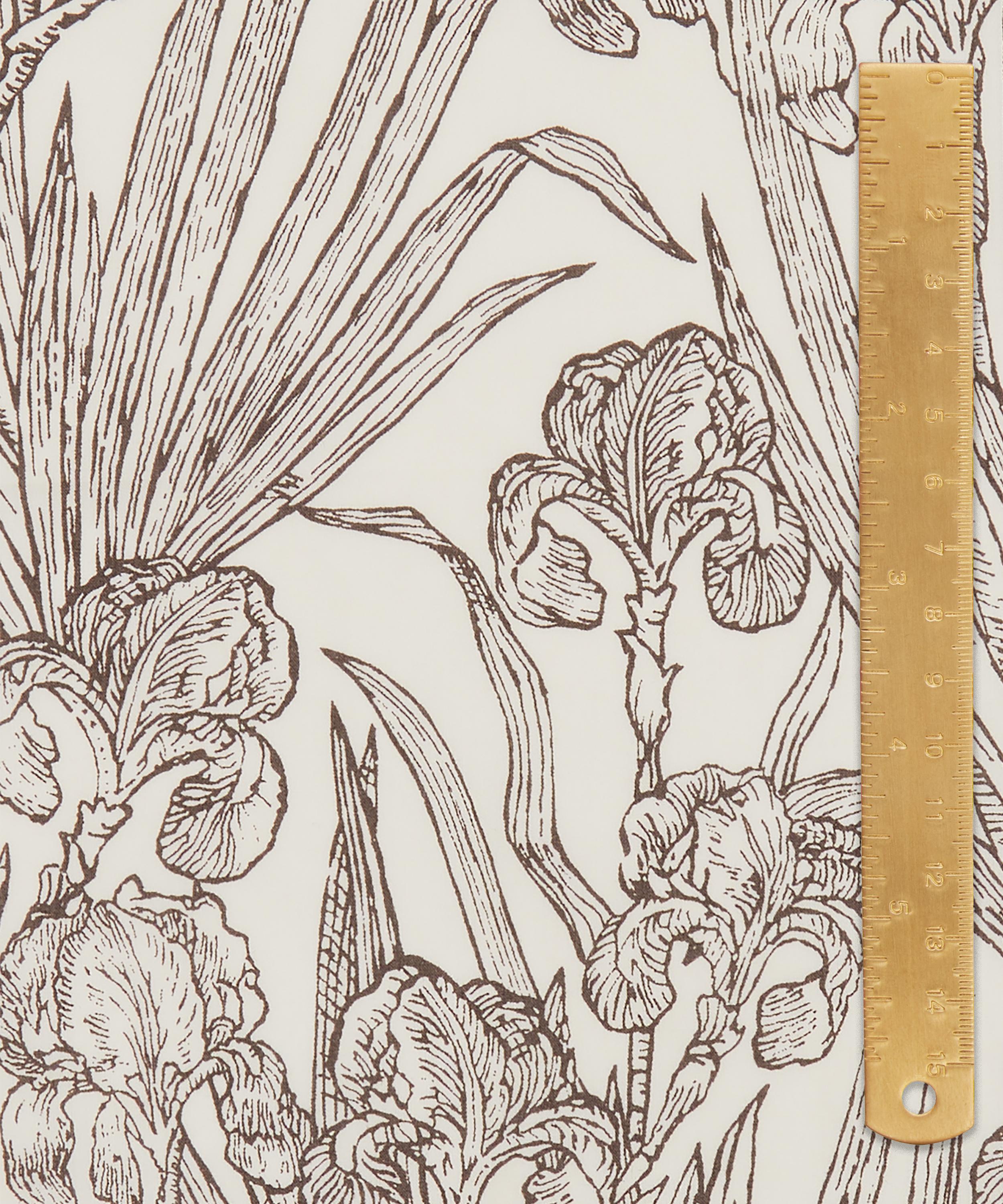 Liberty Fabrics - Infinite Iris Tana Lawn&trade; Cotton image number 4