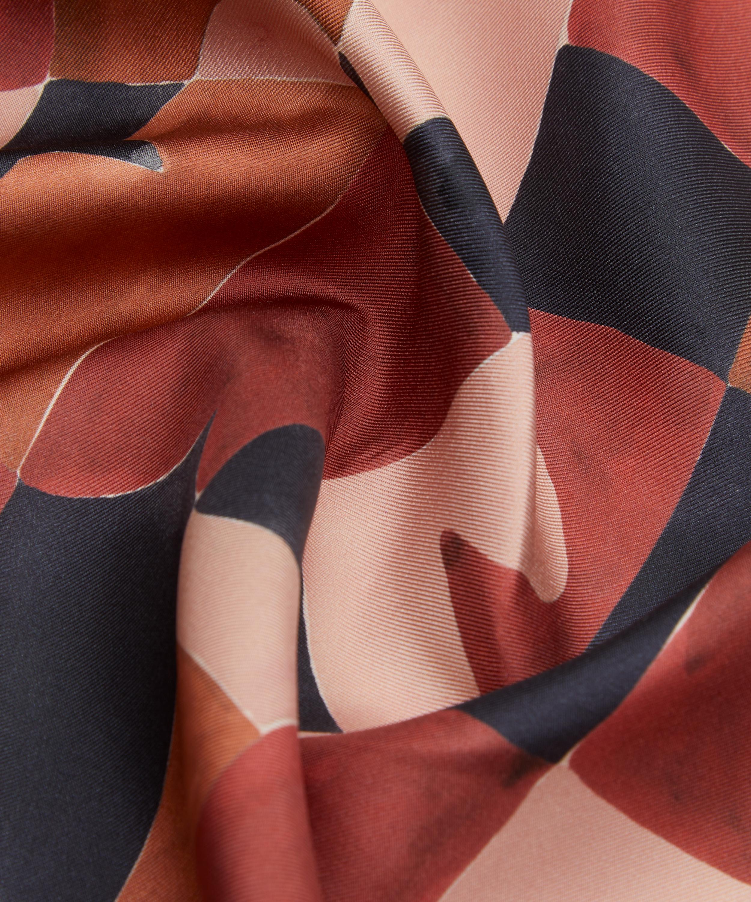Liberty Fabrics - Dungeness Silk Twill image number 3