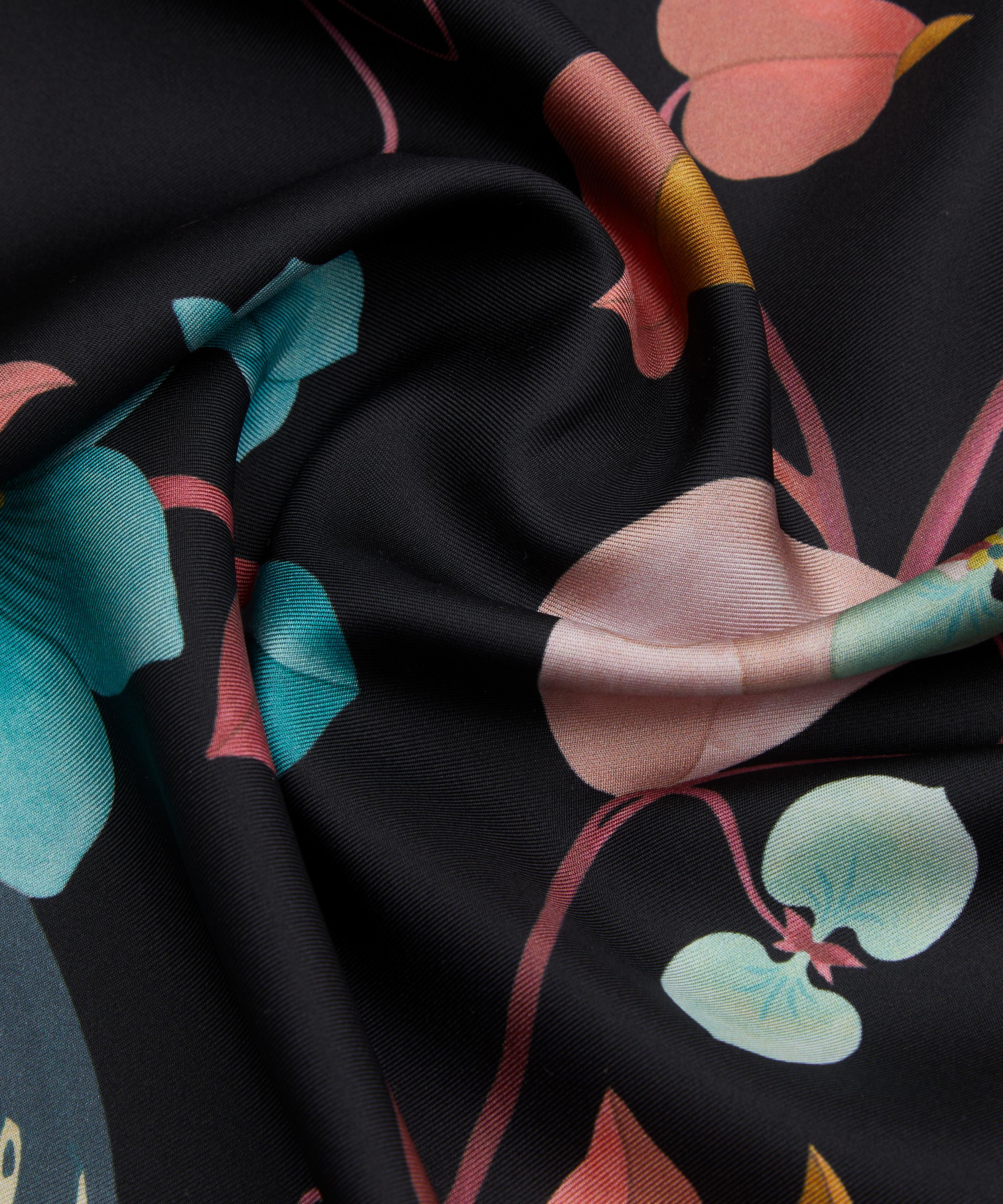 Liberty Fabrics - June&rsquo;s Utopia Silk Twill image number 3