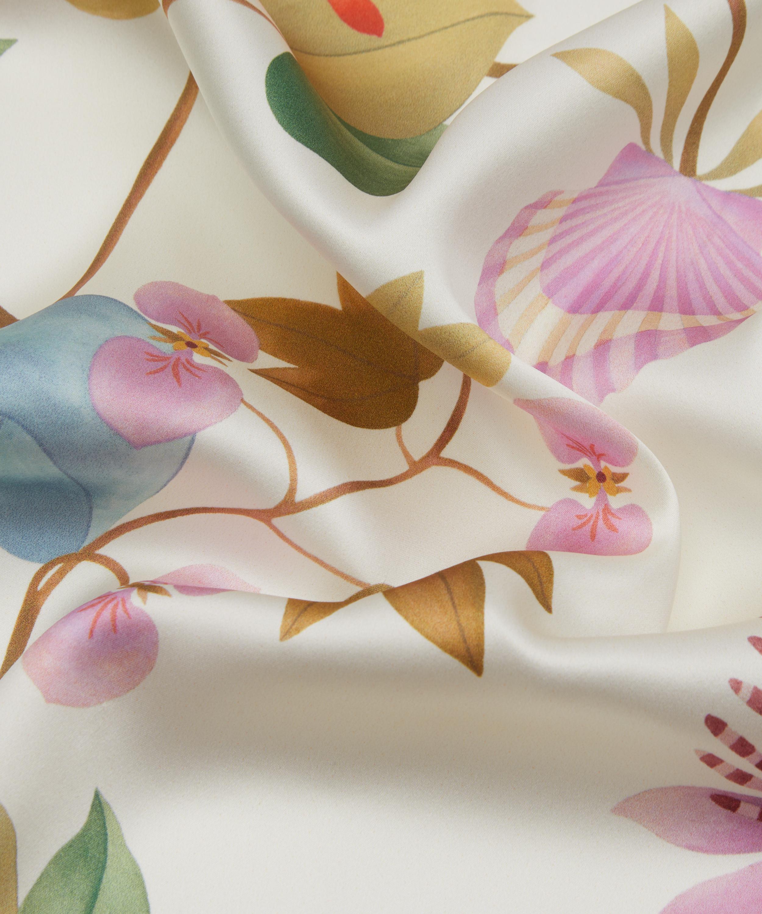 Liberty Fabrics - June&rsquo;s Utopia Silk Satin image number 3