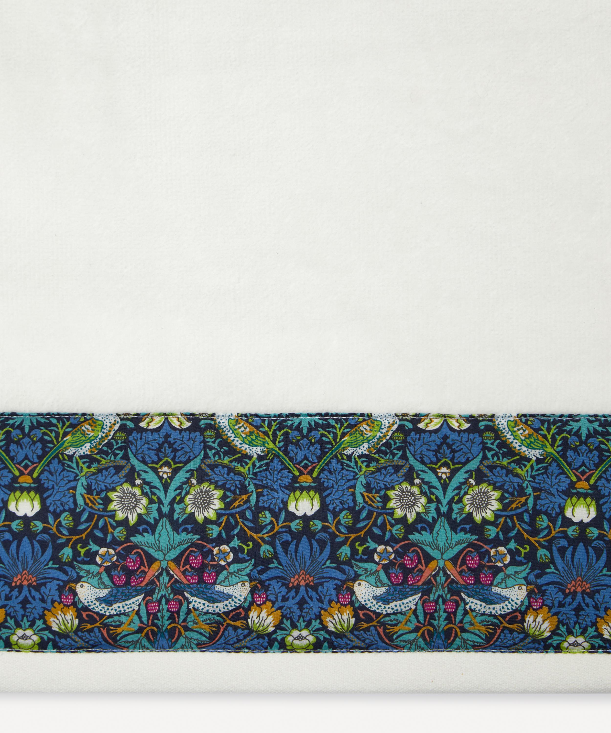 Liberty - Strawberry Thief Hand Towel 50x90cm image number 1