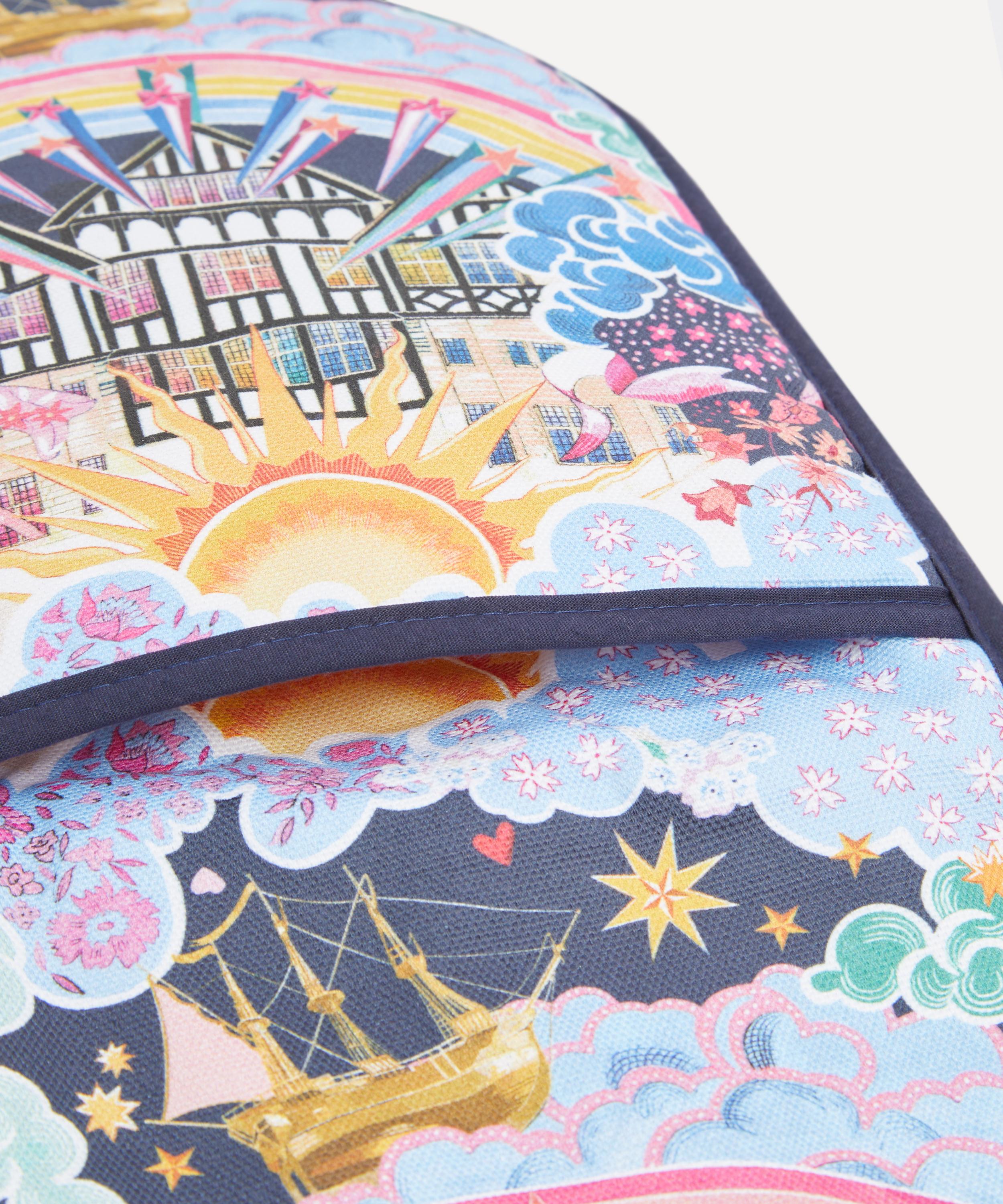 Liberty - Power of Love Double Oven Mitt image number 4