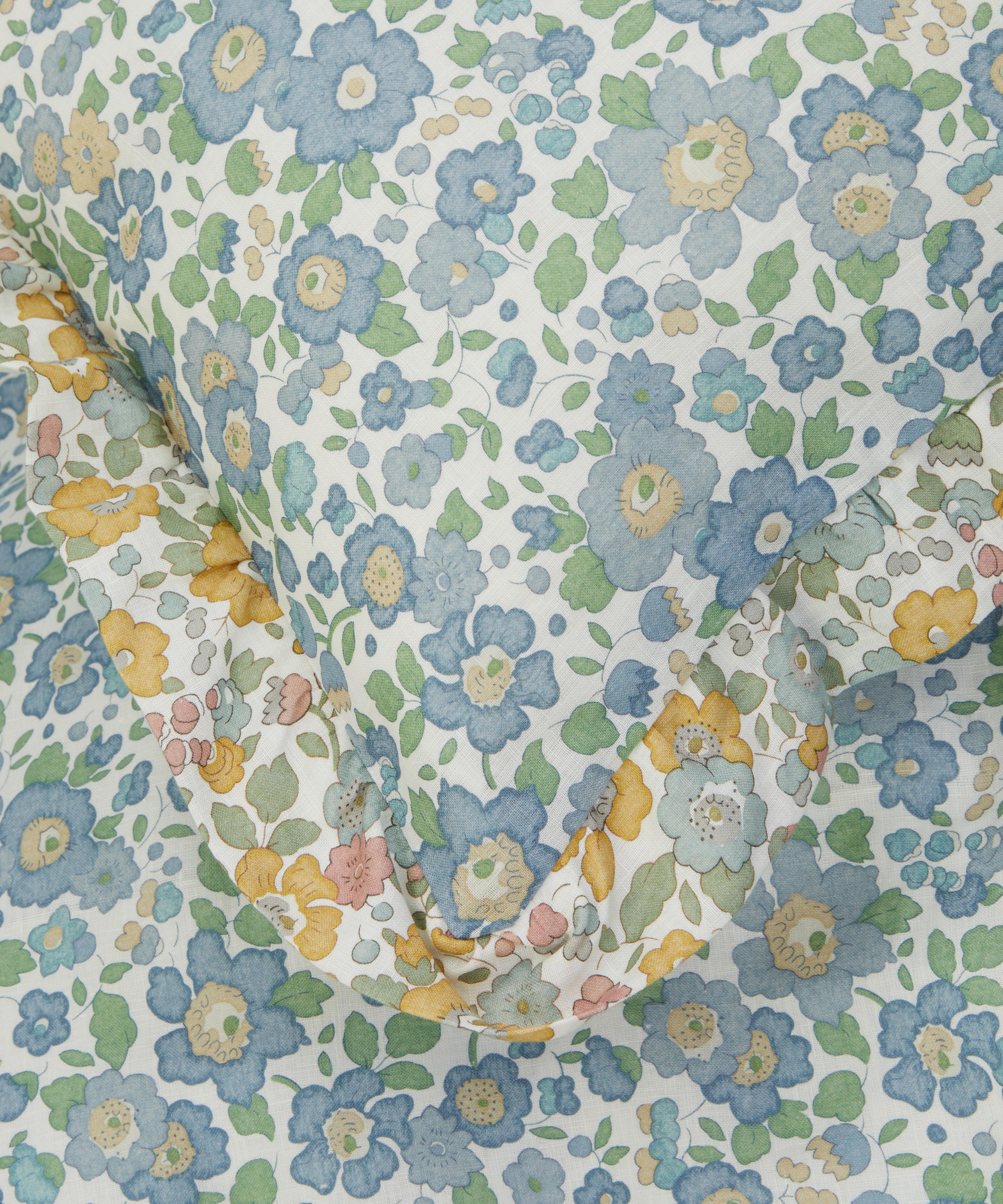 Liberty - Betsy Linen Ruffled Pillowcase image number 3