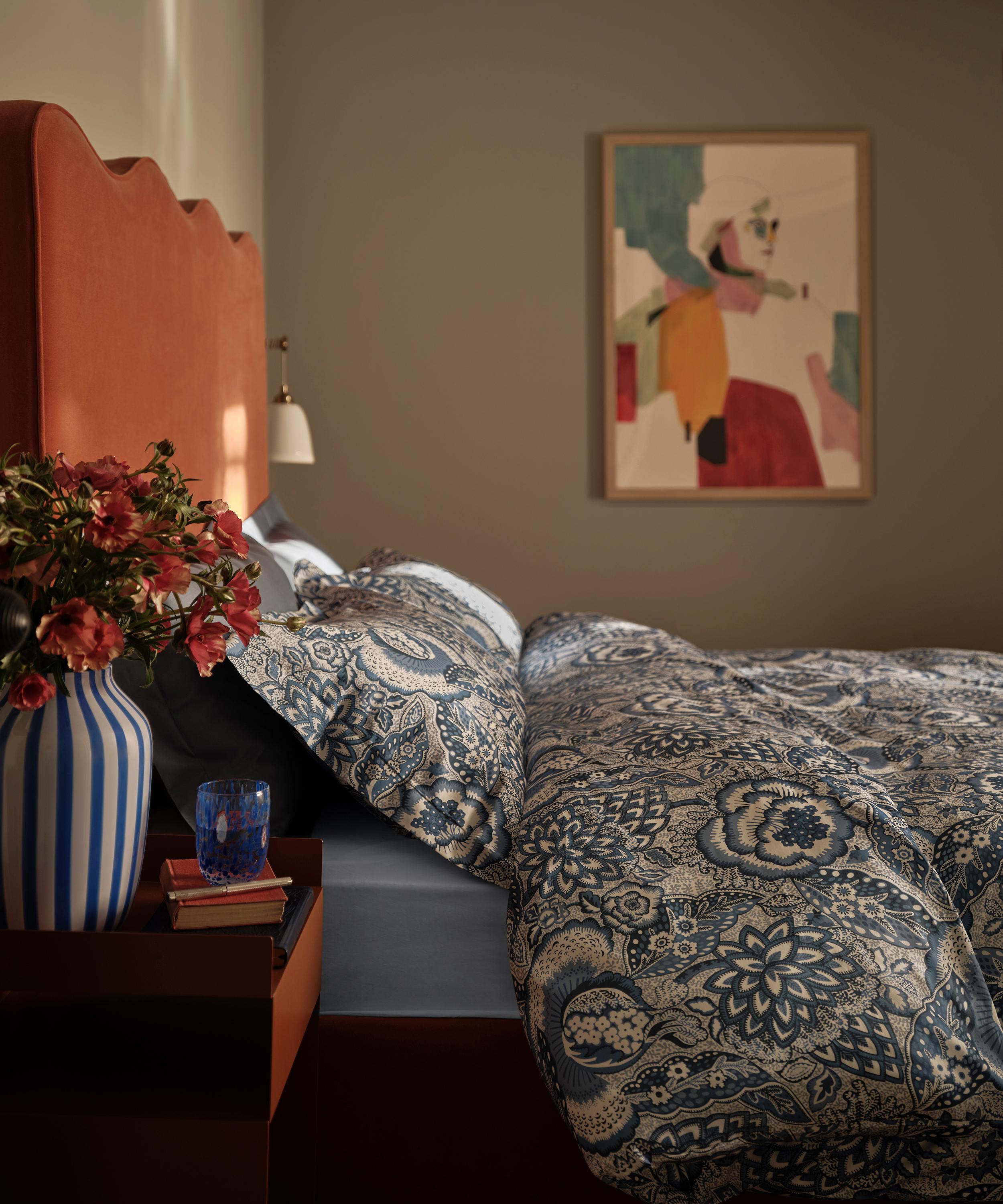 Liberty - Patricia Cotton Sateen Super King Duvet Set image number 1