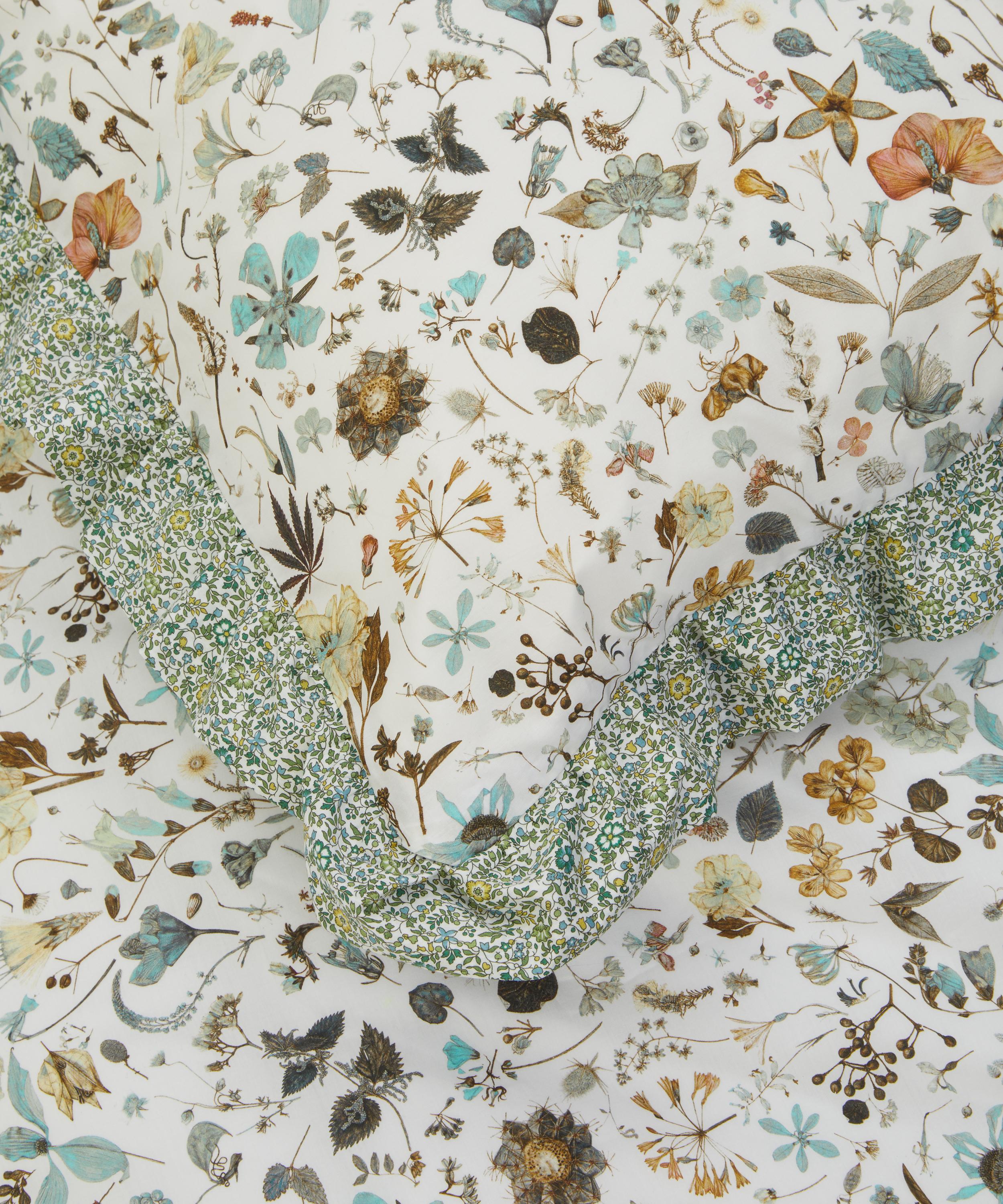 Liberty - Floral Eve Tana Lawn&trade; Cotton&nbsp;Ruffled Pillowcase image number 2