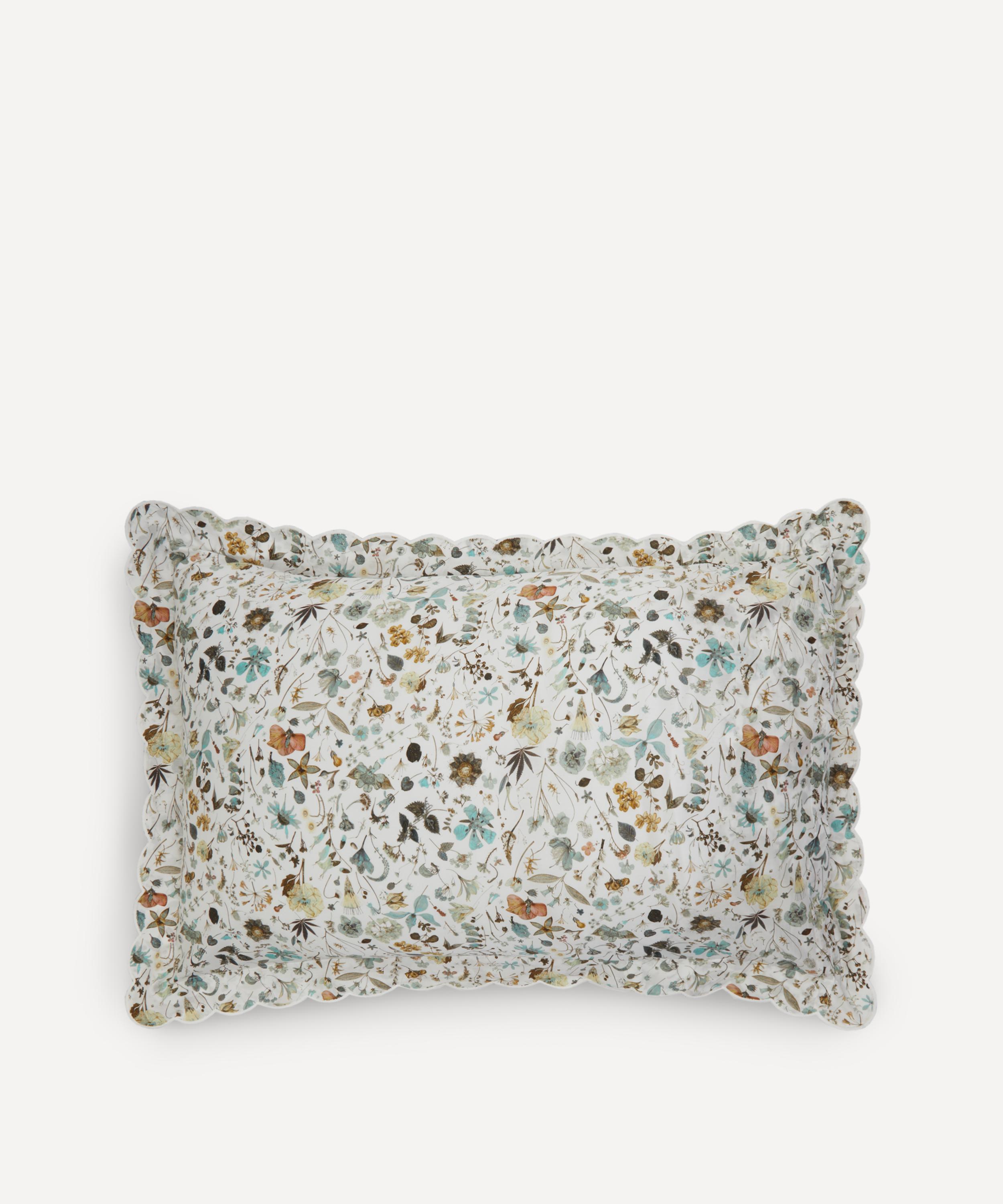 Liberty - Floral Eve Tana Lawn&trade; Cotton&nbsp;Standard Pillowcase image number 1