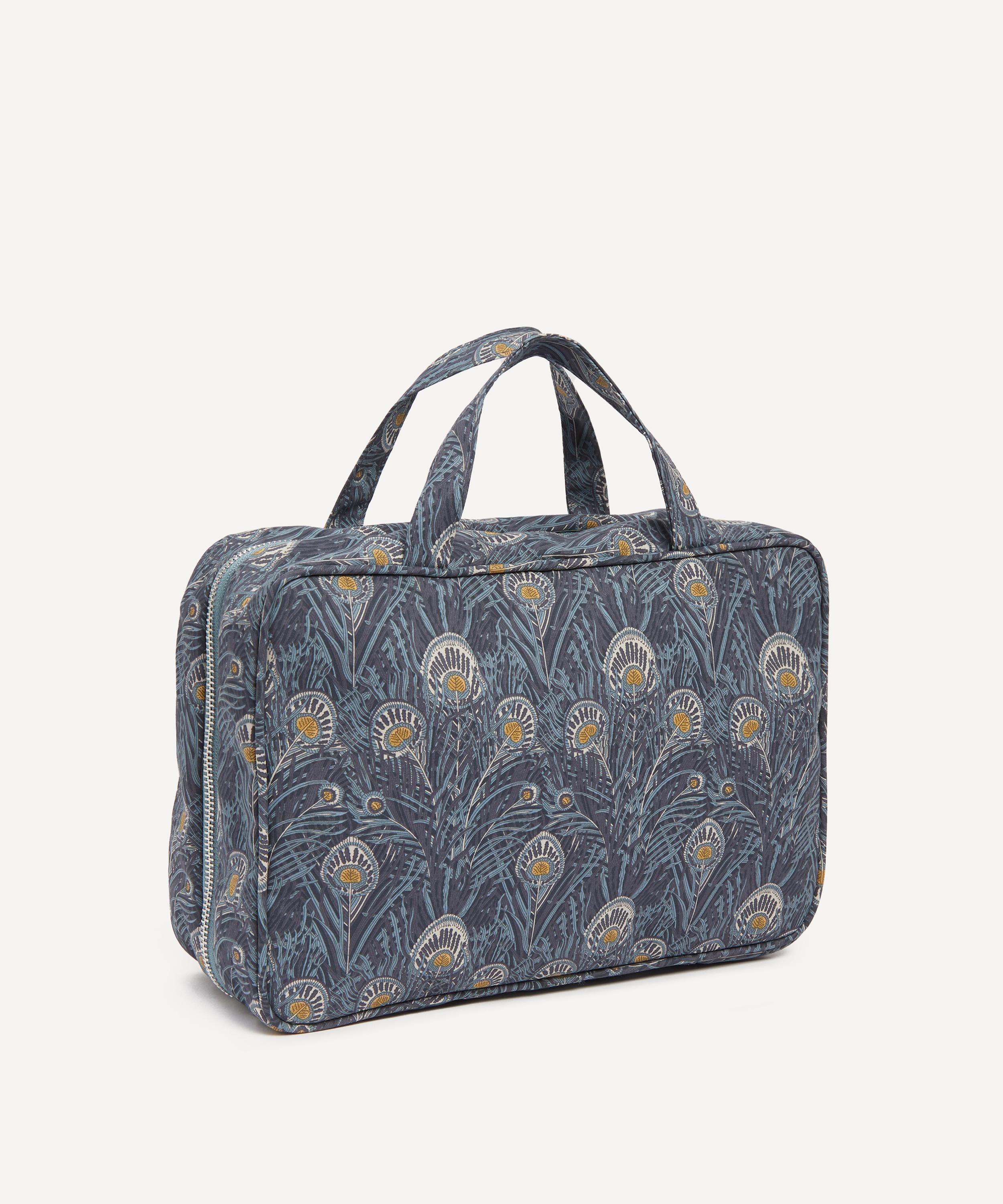 Liberty - Weekender Queen Hera Wash Bag image number 1
