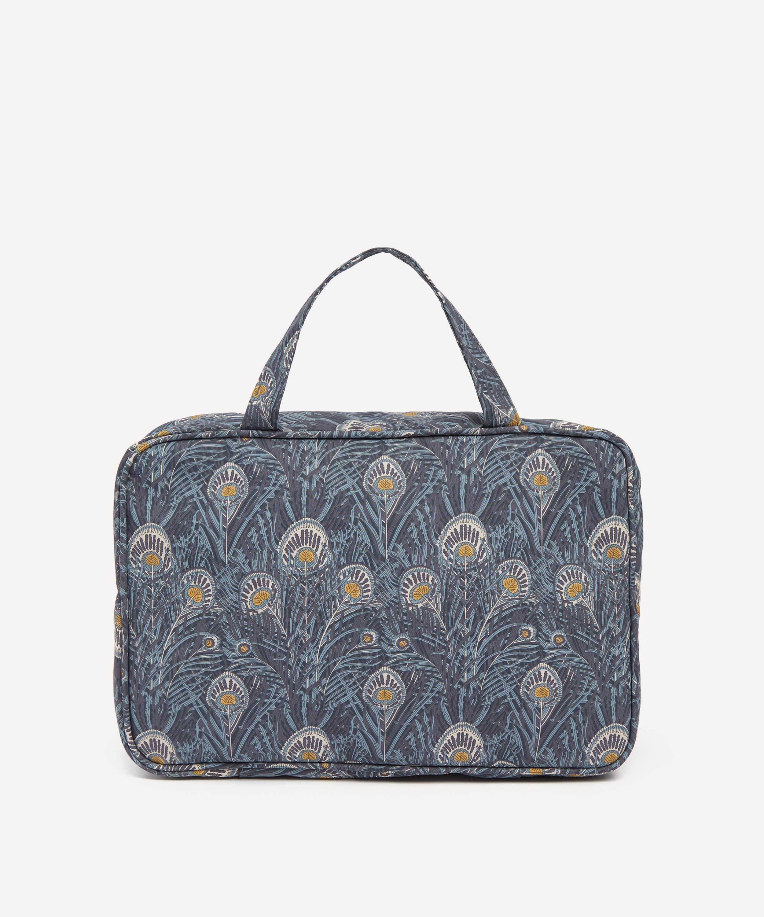 Liberty - Weekender Queen Hera Wash Bag image number 2