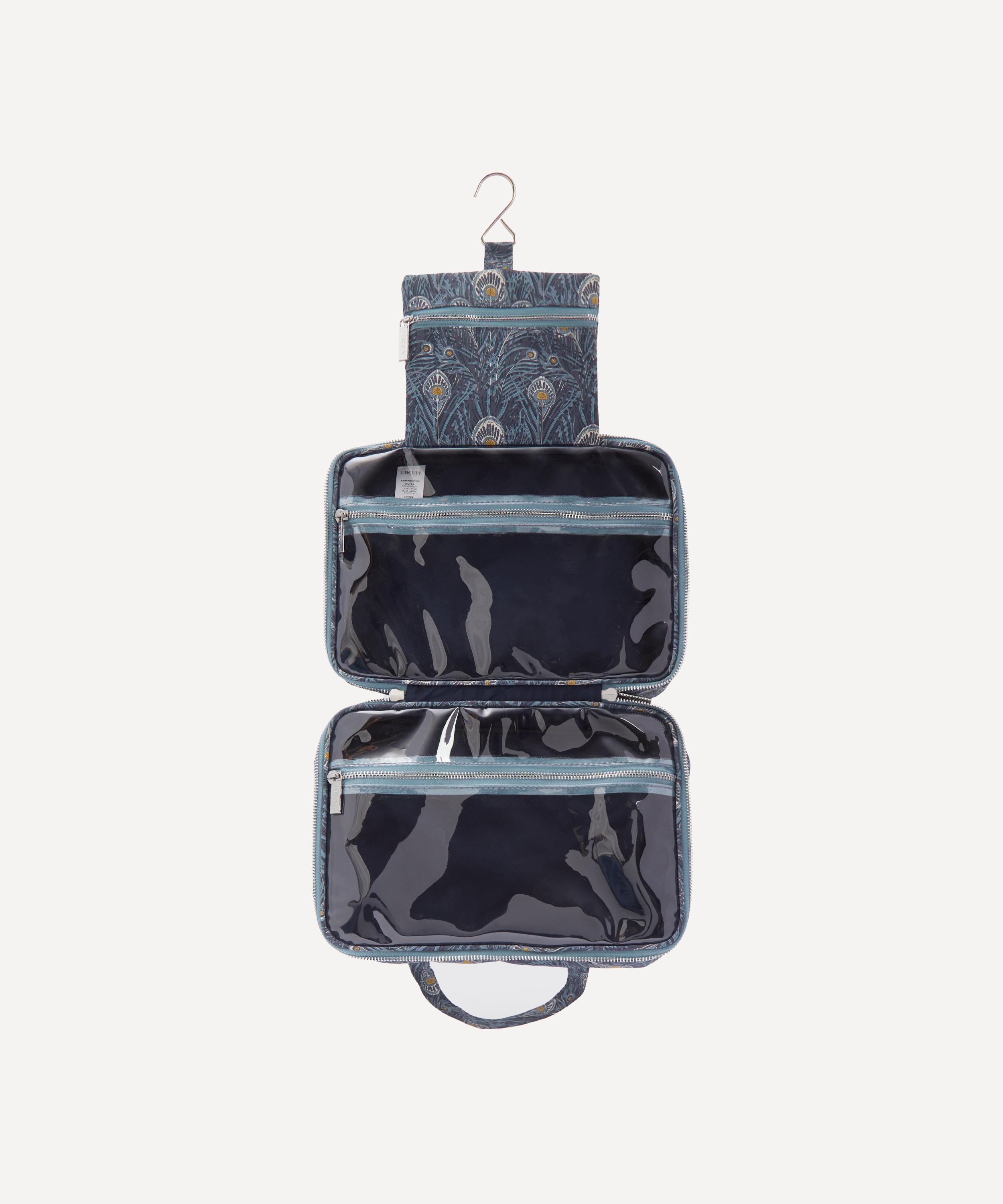 Liberty - Weekender Queen Hera Wash Bag image number 3