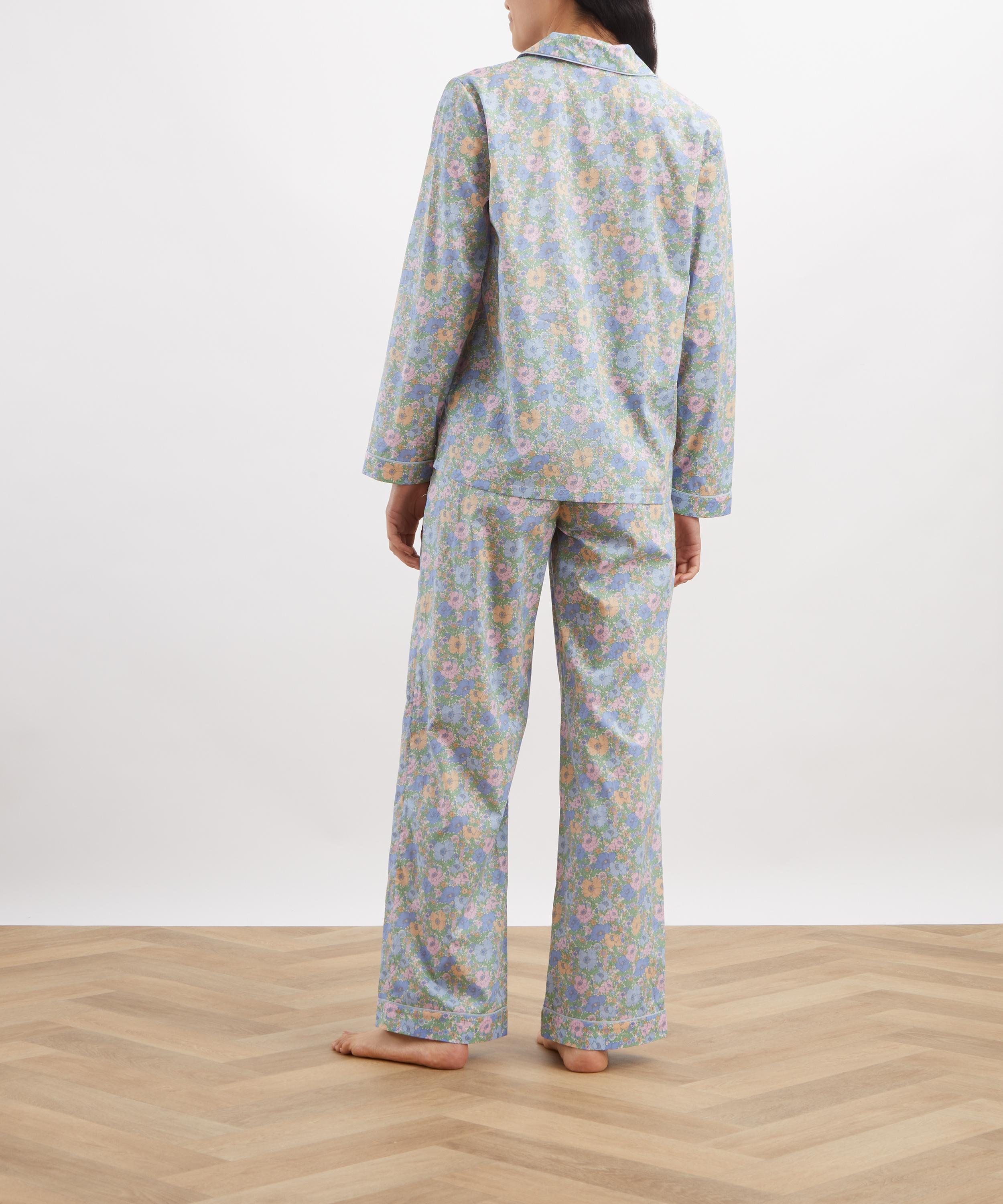 Liberty - Meadow Song Tana Lawn&trade; Cotton Pyjama Set image number 3