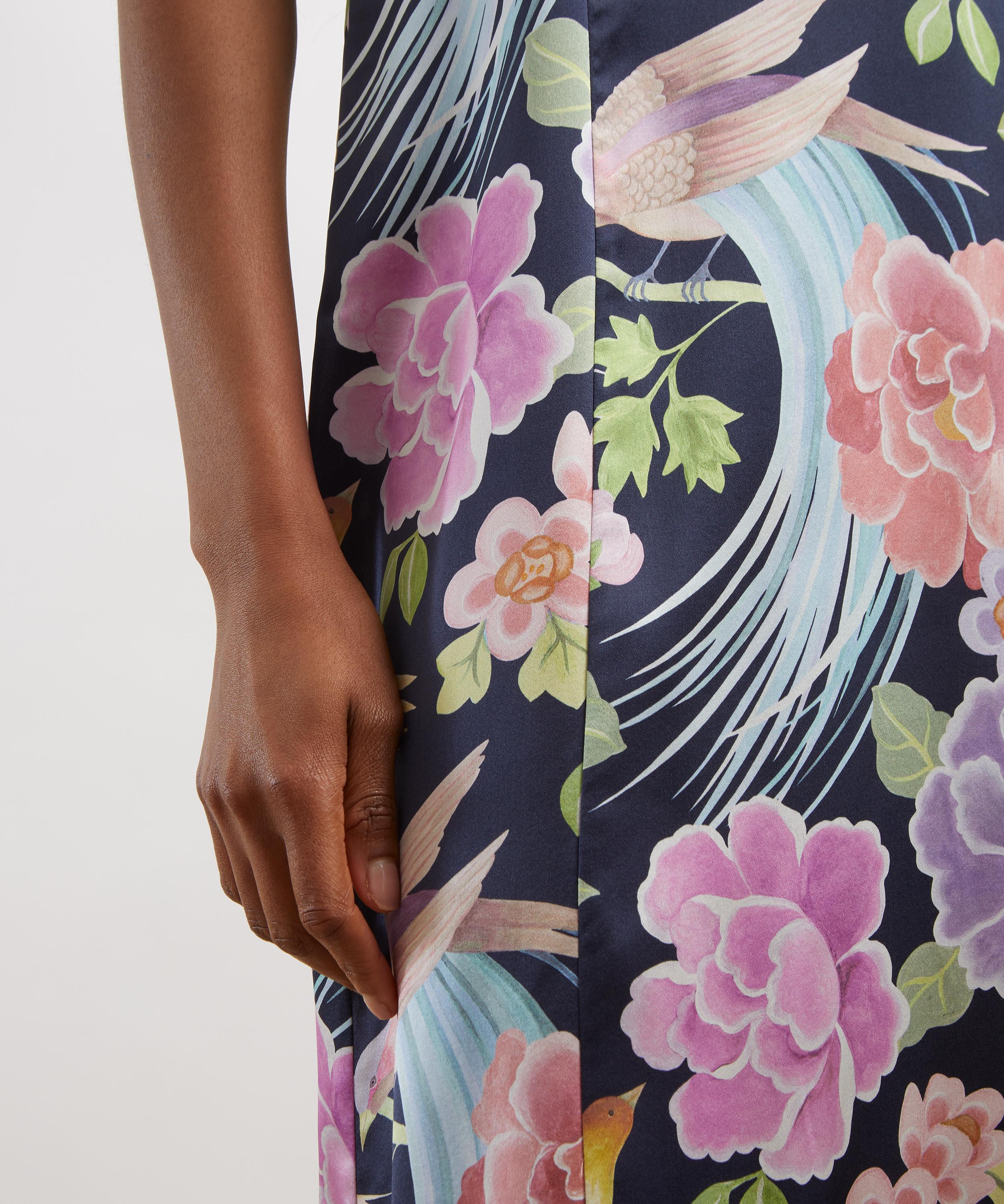 Liberty - Tropical Shawl Silk-Satin Chemise image number 4