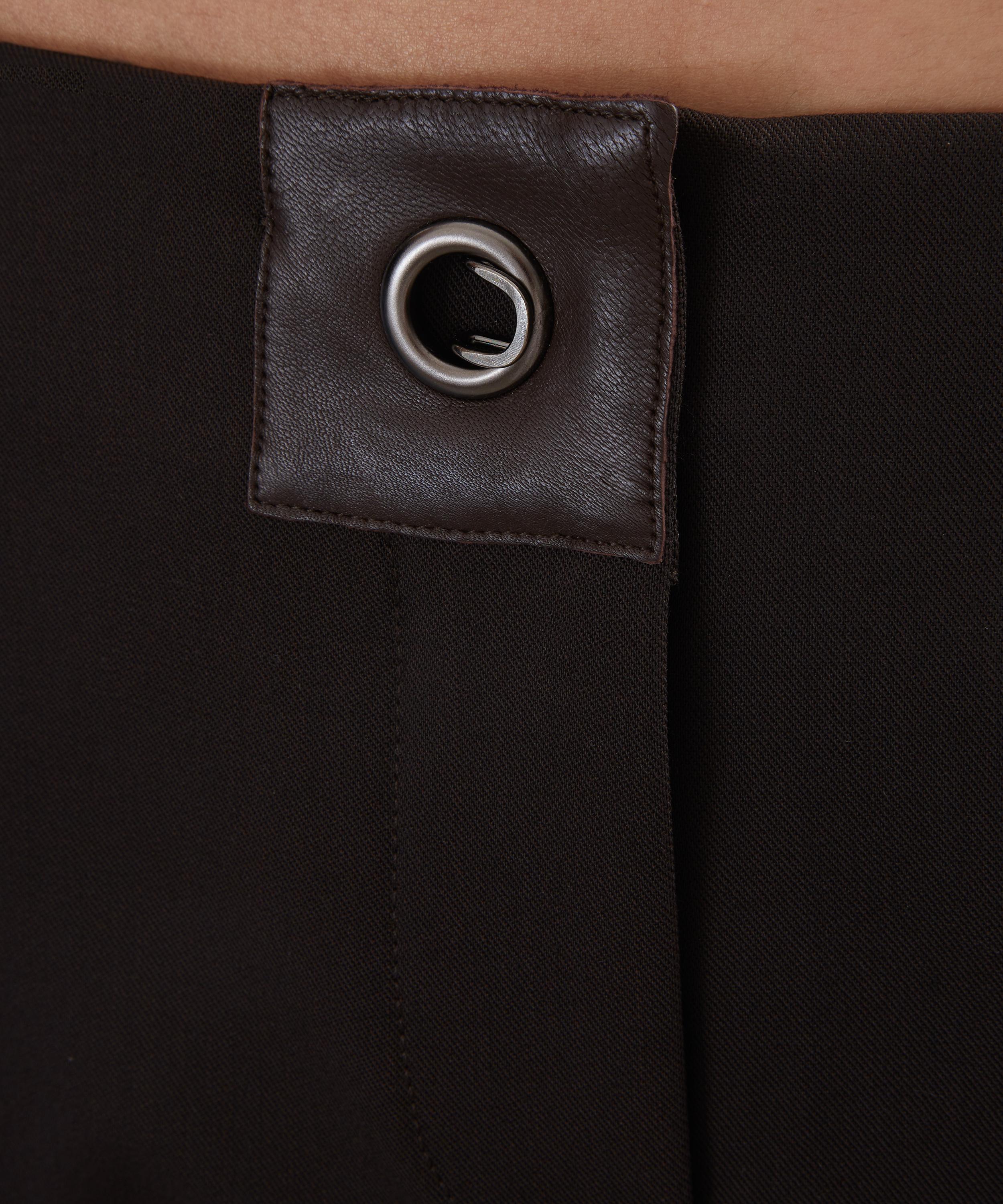 Paloma Wool - Salin Brown Fitted Capri Trousers image number 4