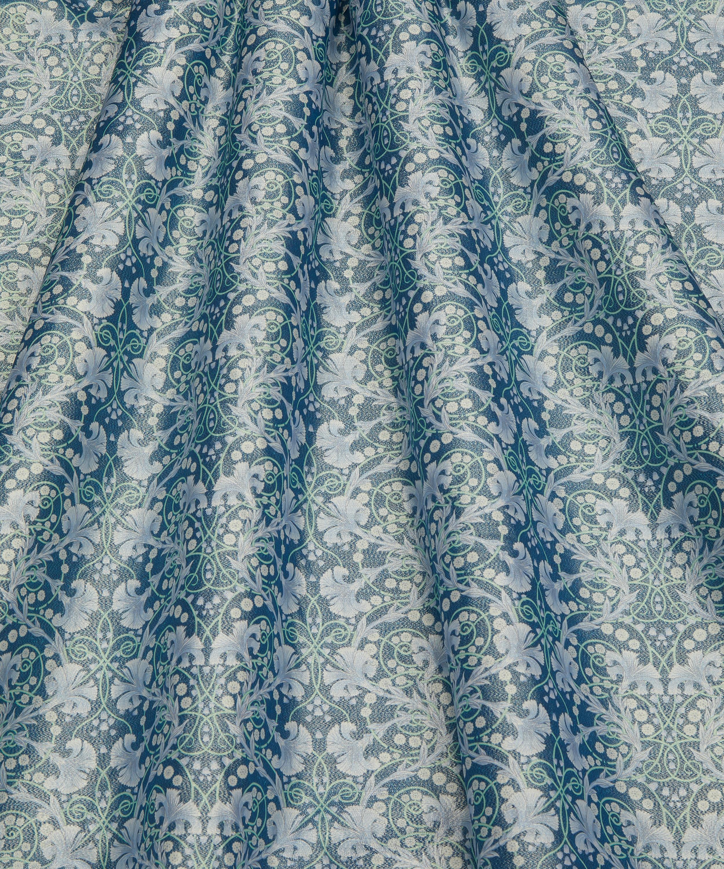Liberty - Faulkner Carnations Codrington Silk Lurex image number 2