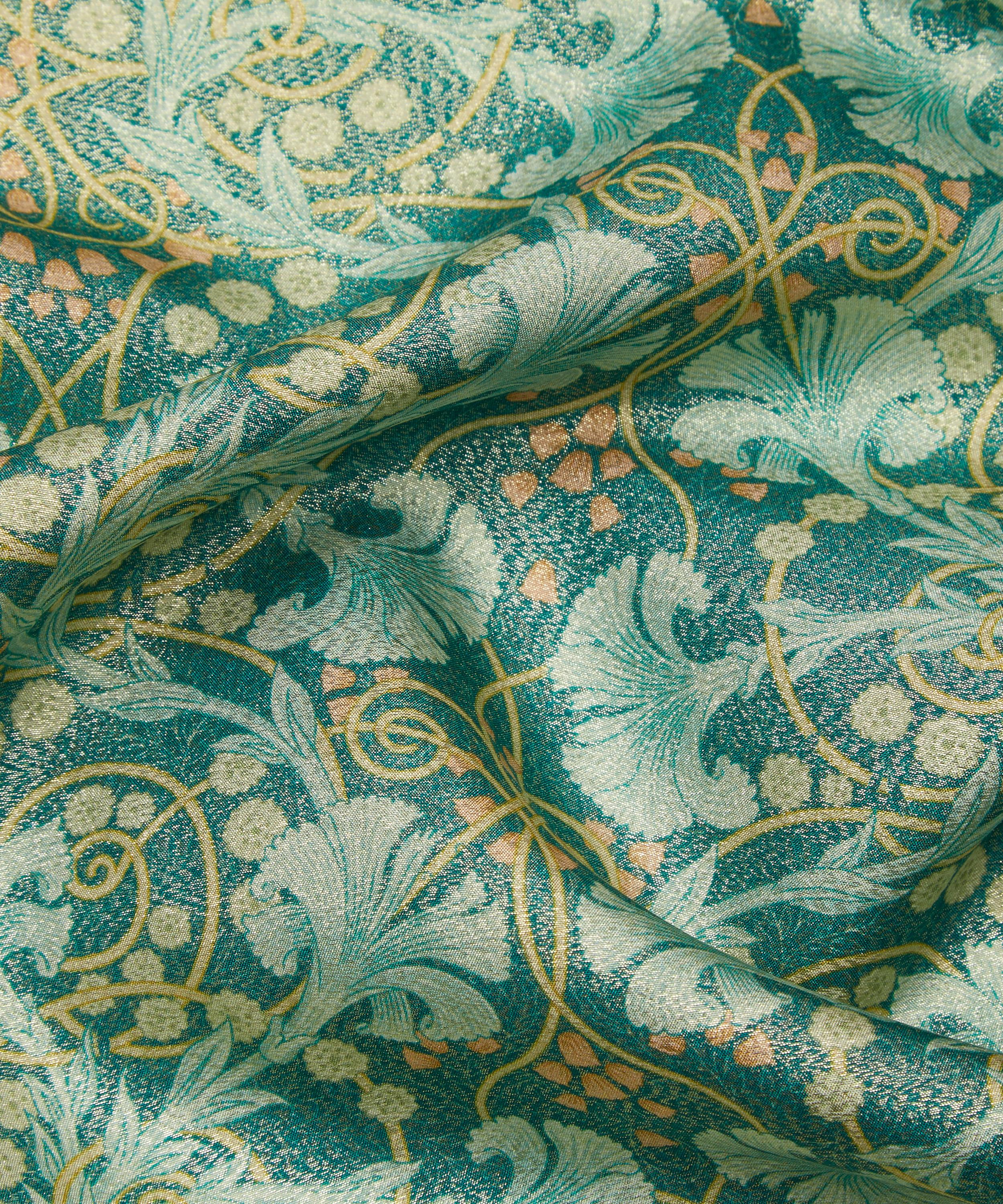 Liberty - Faulkner Carnations Codrington Silk Lurex image number 3