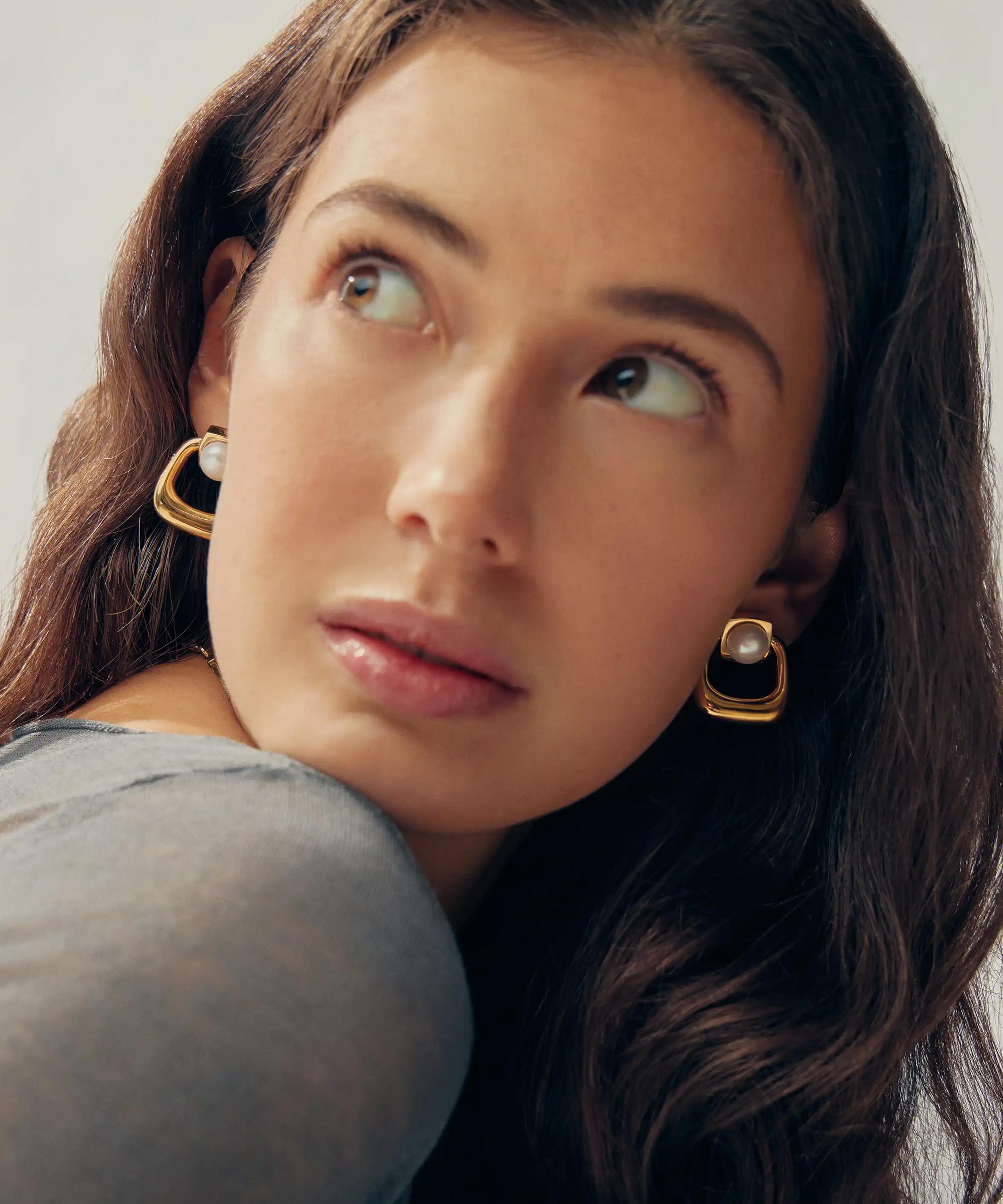 Missoma - 18ct Gold-Plated Button Pearl Statement Stud Earrings image number 1