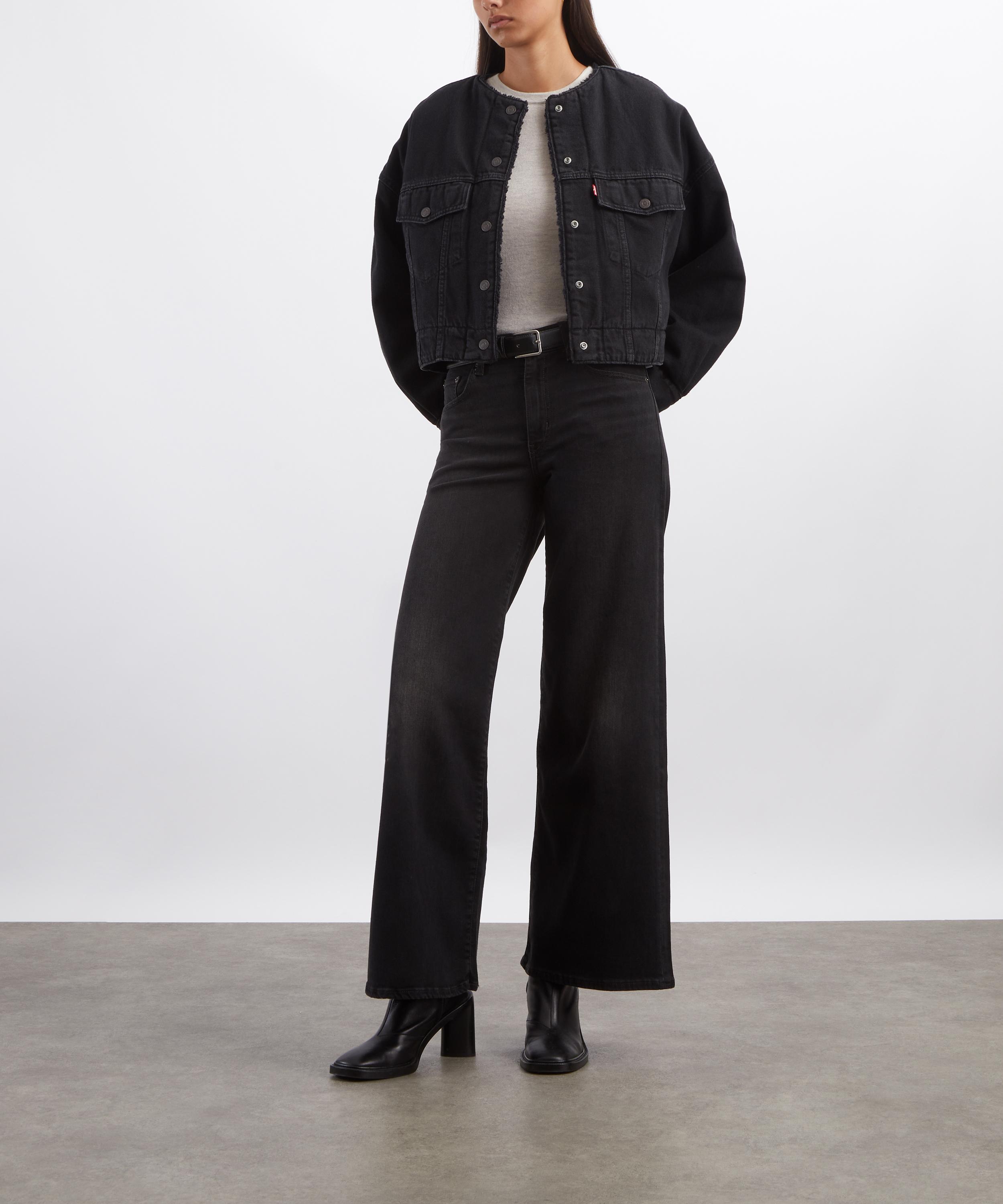 Levi's - Collarless Cropped Sherpa Trucker Jacket image number 1