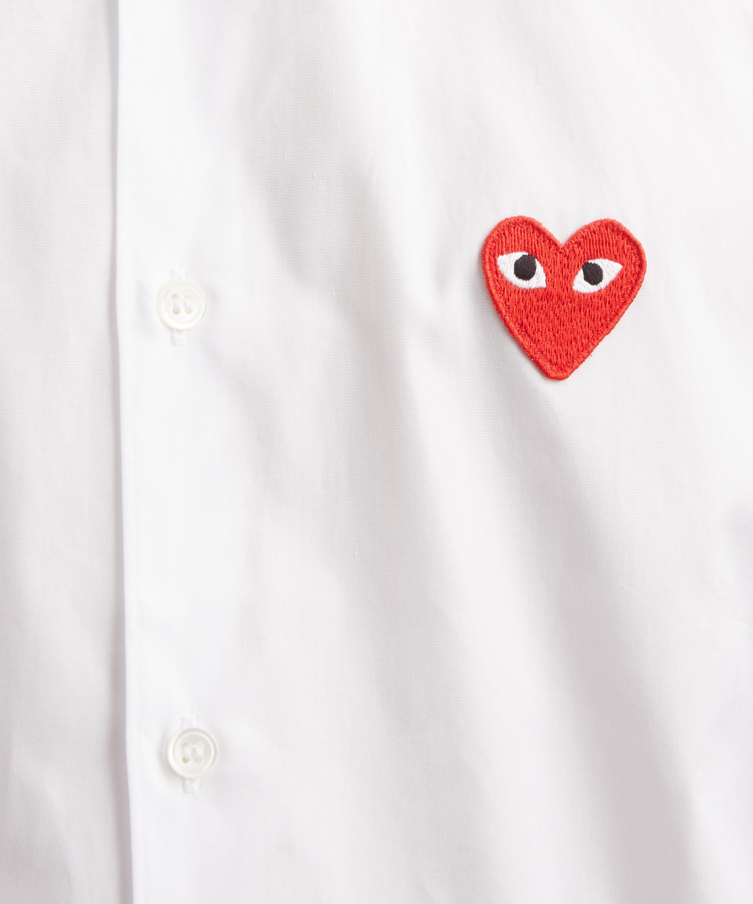 Comme des Gar&ccedil;ons Play - White Red Emblem Shirt image number 4