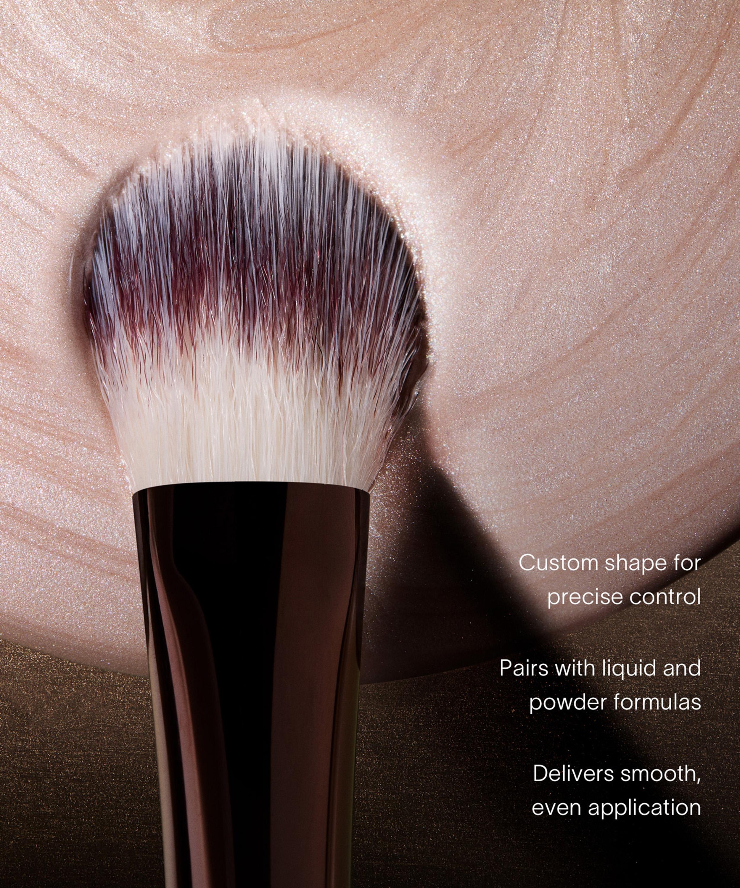 Hourglass - No.16 Highlighter Brush image number 2