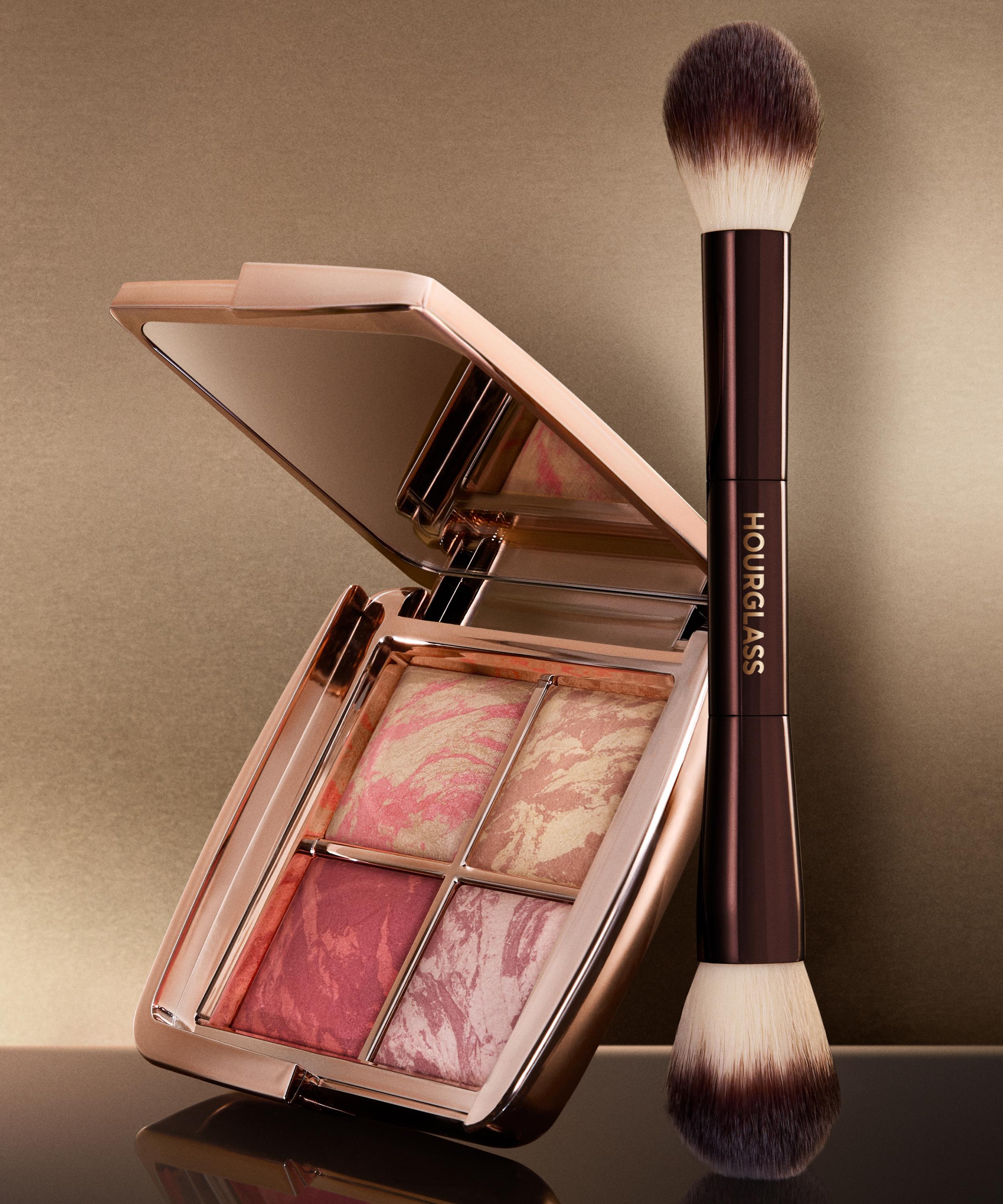 Hourglass - Ambient Lighting Palette Flushed Edit image number 3