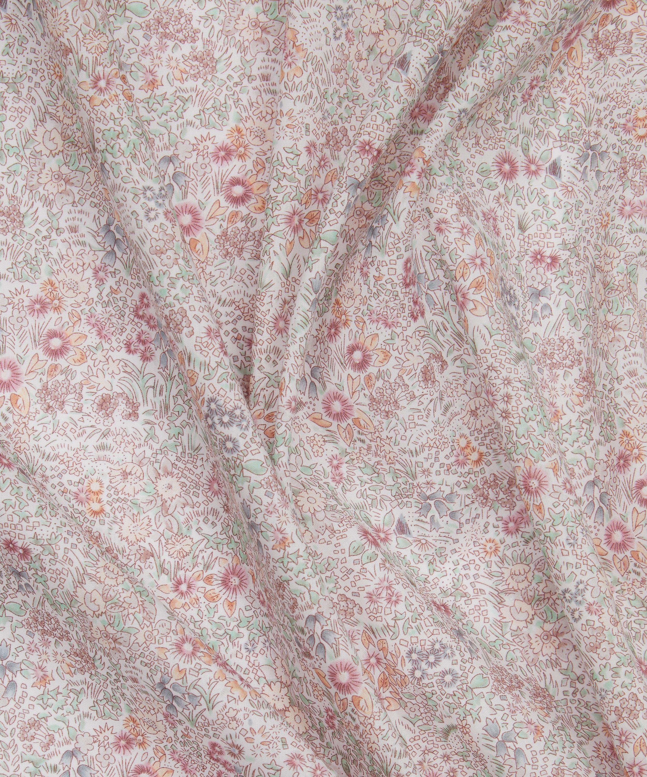 Liberty Fabrics - Callaghan Garden Tana Lawn&trade; Cotton image number 3