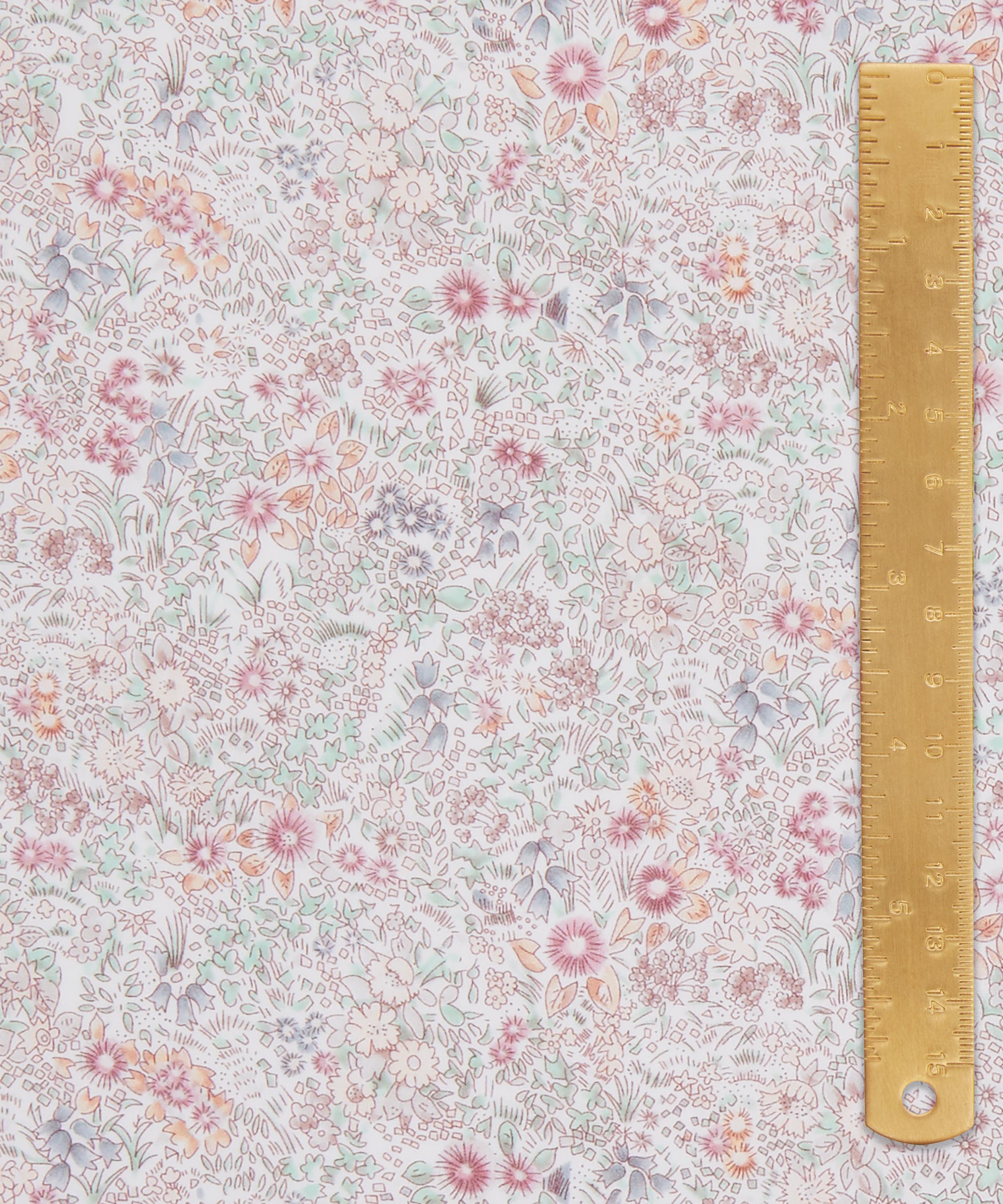 Liberty Fabrics - Callaghan Garden Tana Lawn&trade; Cotton image number 4