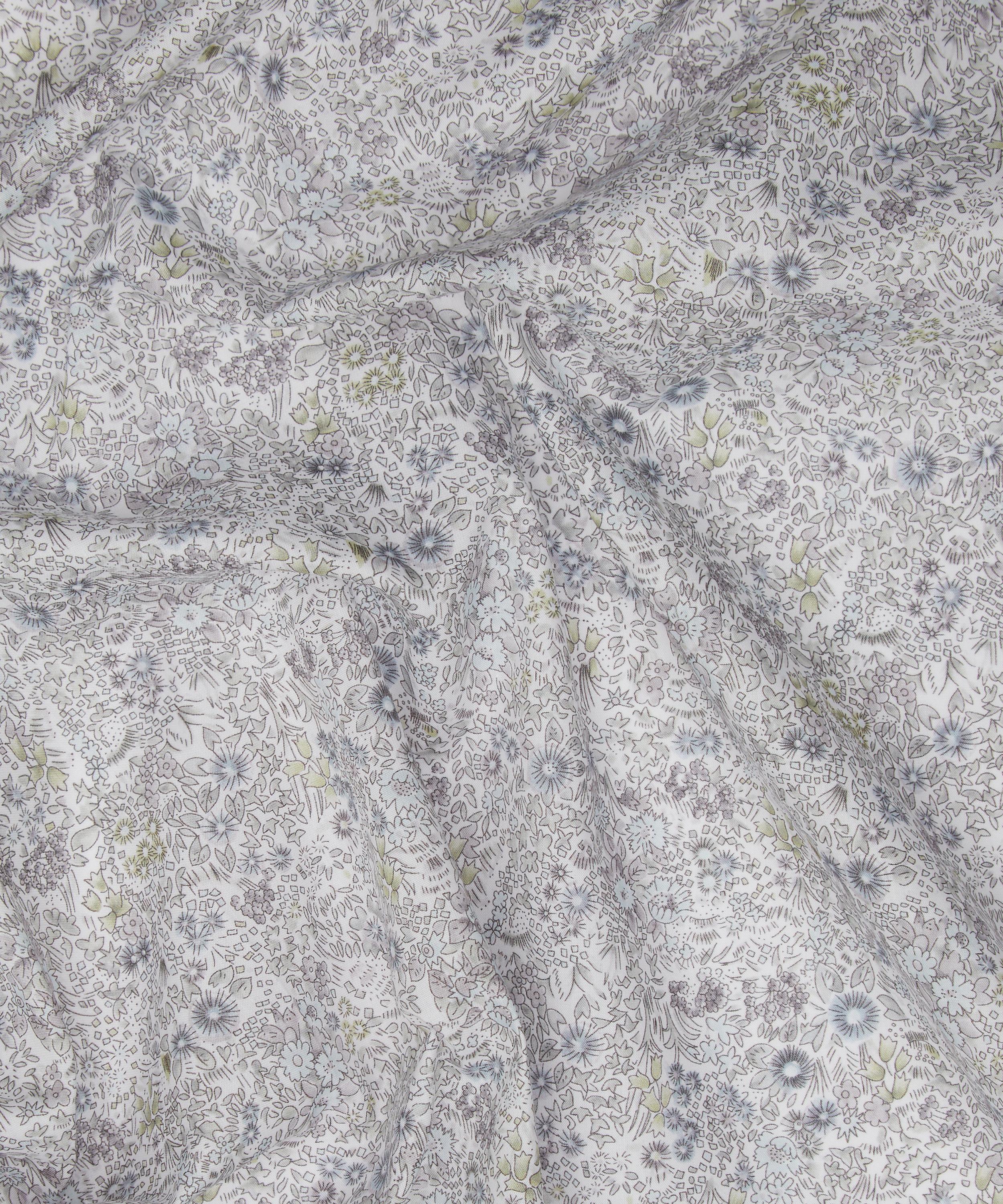 Liberty Fabrics - Callaghan Garden Tana Lawn&trade; Cotton image number 3