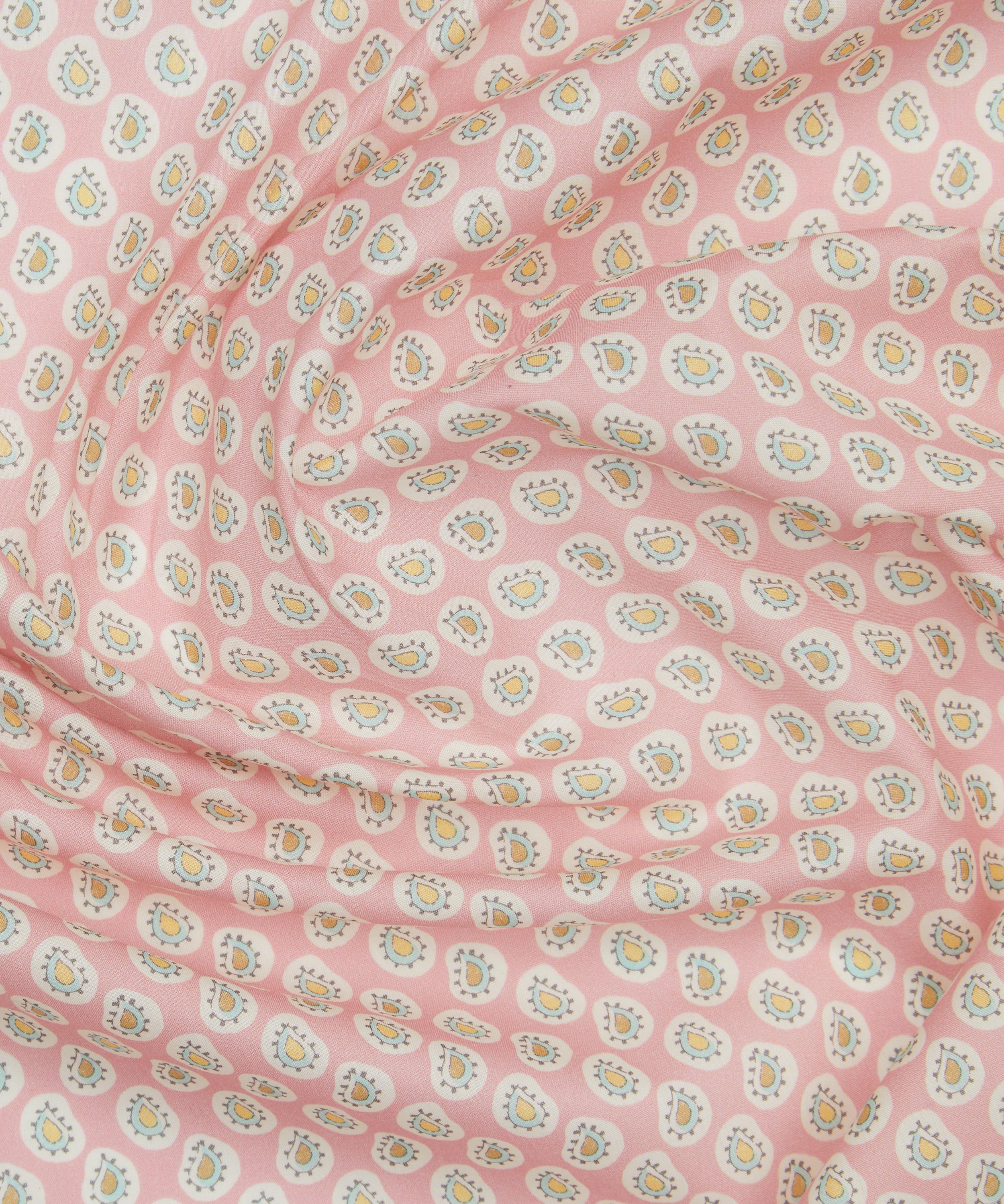 Liberty Fabrics - Farthingale Paisley Tana Lawn&trade; Cotton image number 3
