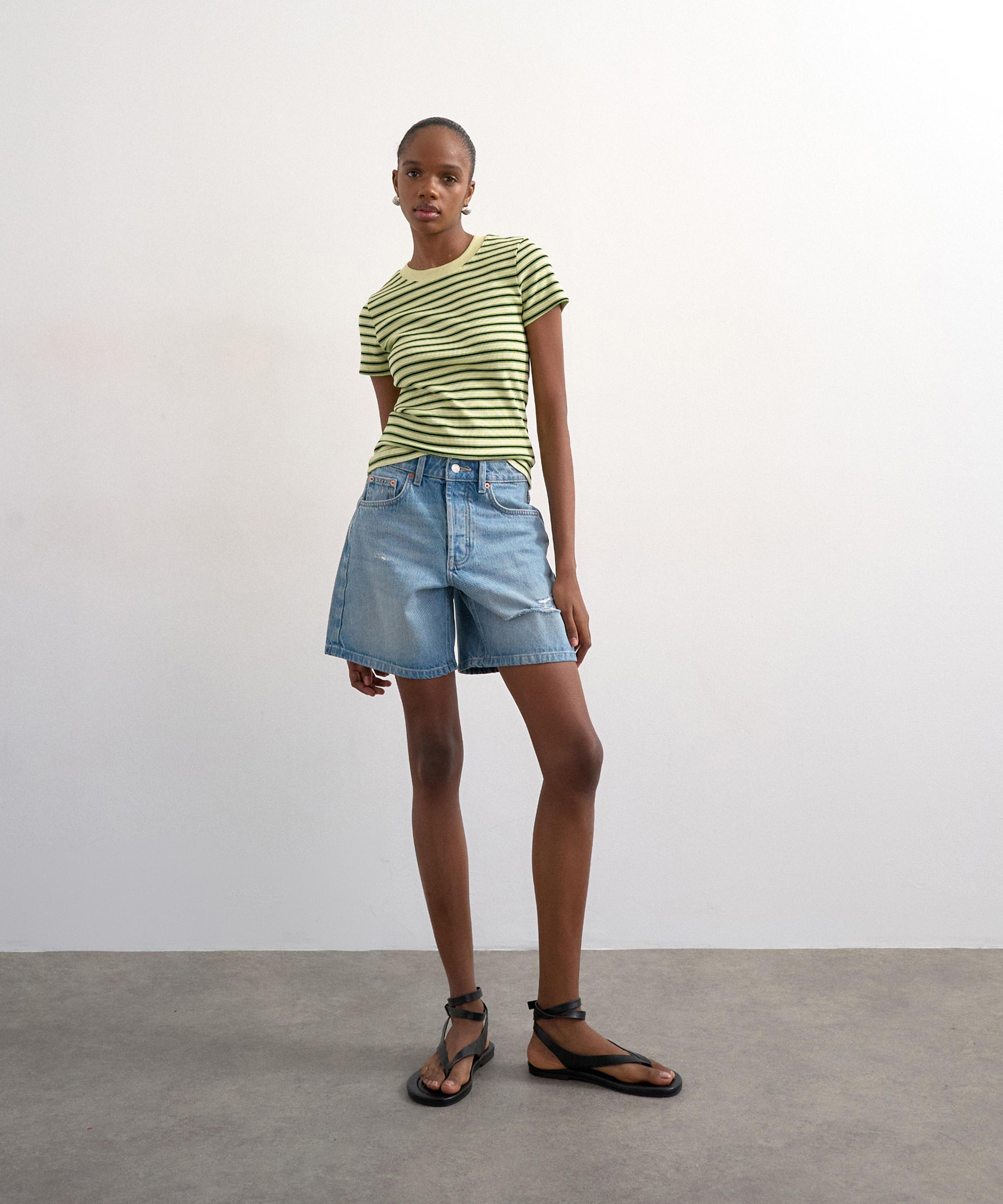 TOPSHOP - Editor Bleach Ripped Shorts