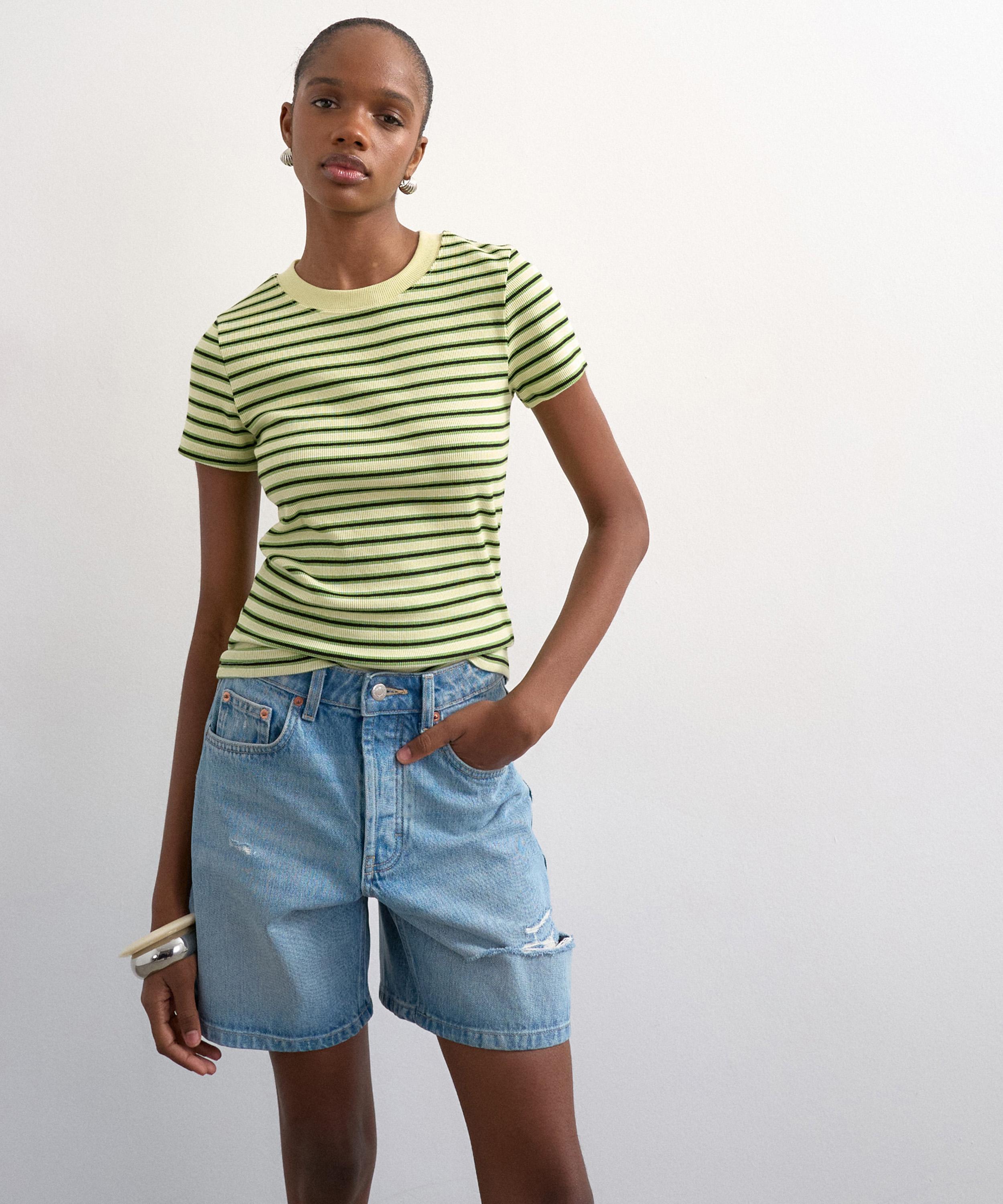 TOPSHOP - Editor Bleach Ripped Shorts image number 1