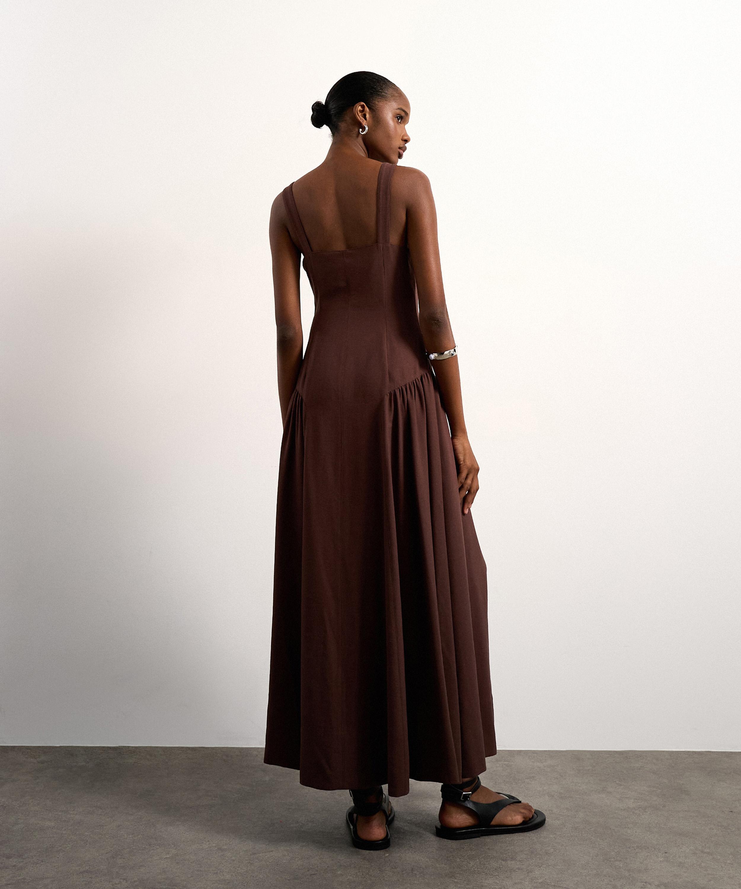 TOPSHOP - Natural Linen Dropped Waist Maxi Dress image number 3