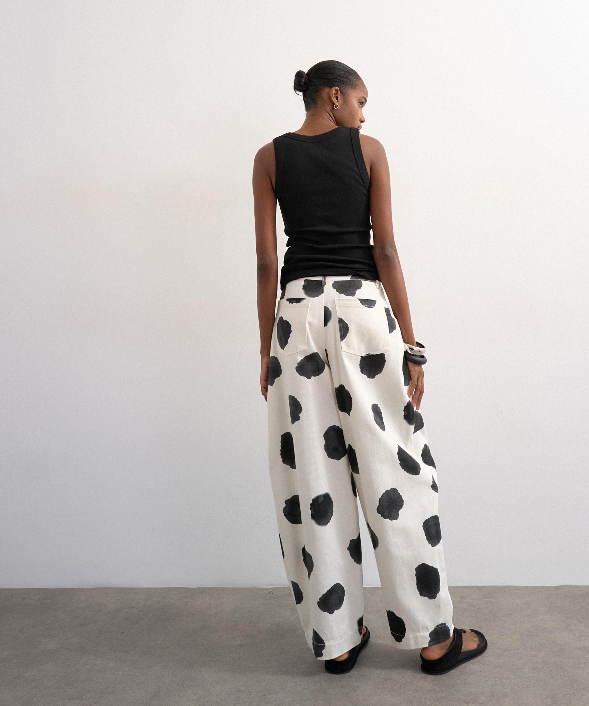 TOPSHOP - Smart Polka-Dot Barrel-Leg Jeans image number 2