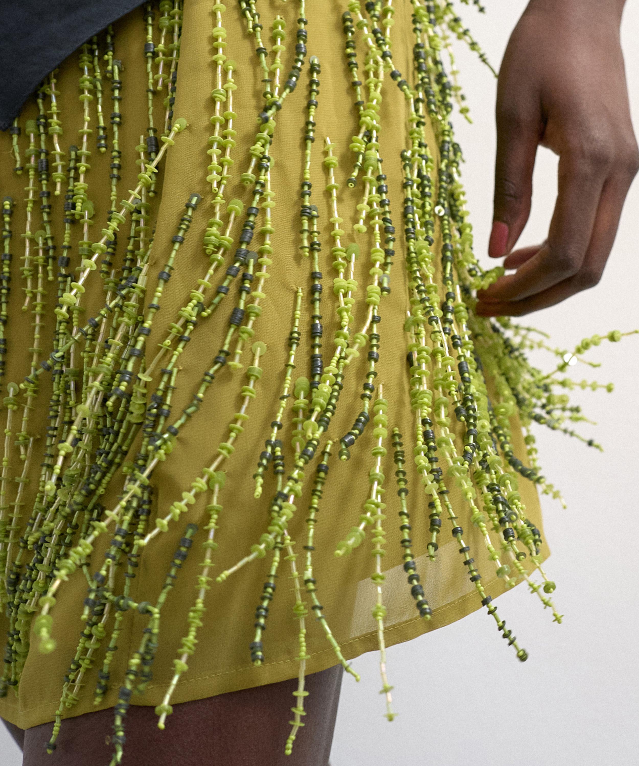 TOPSHOP - Green Heavy Beaded Mini Skirt image number 3