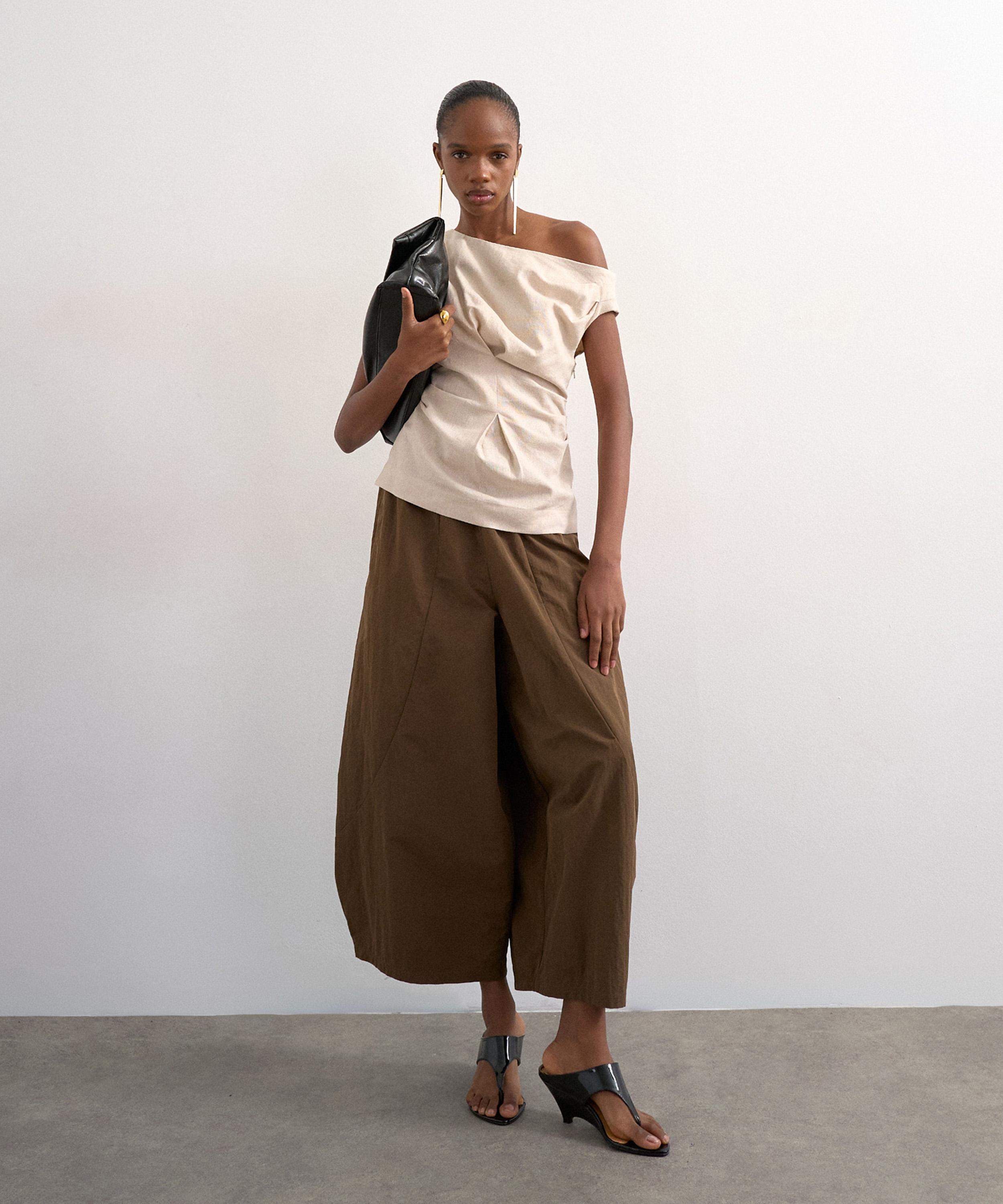 TOPSHOP - Linen Cinched Waist Asymmetric Top image number 2