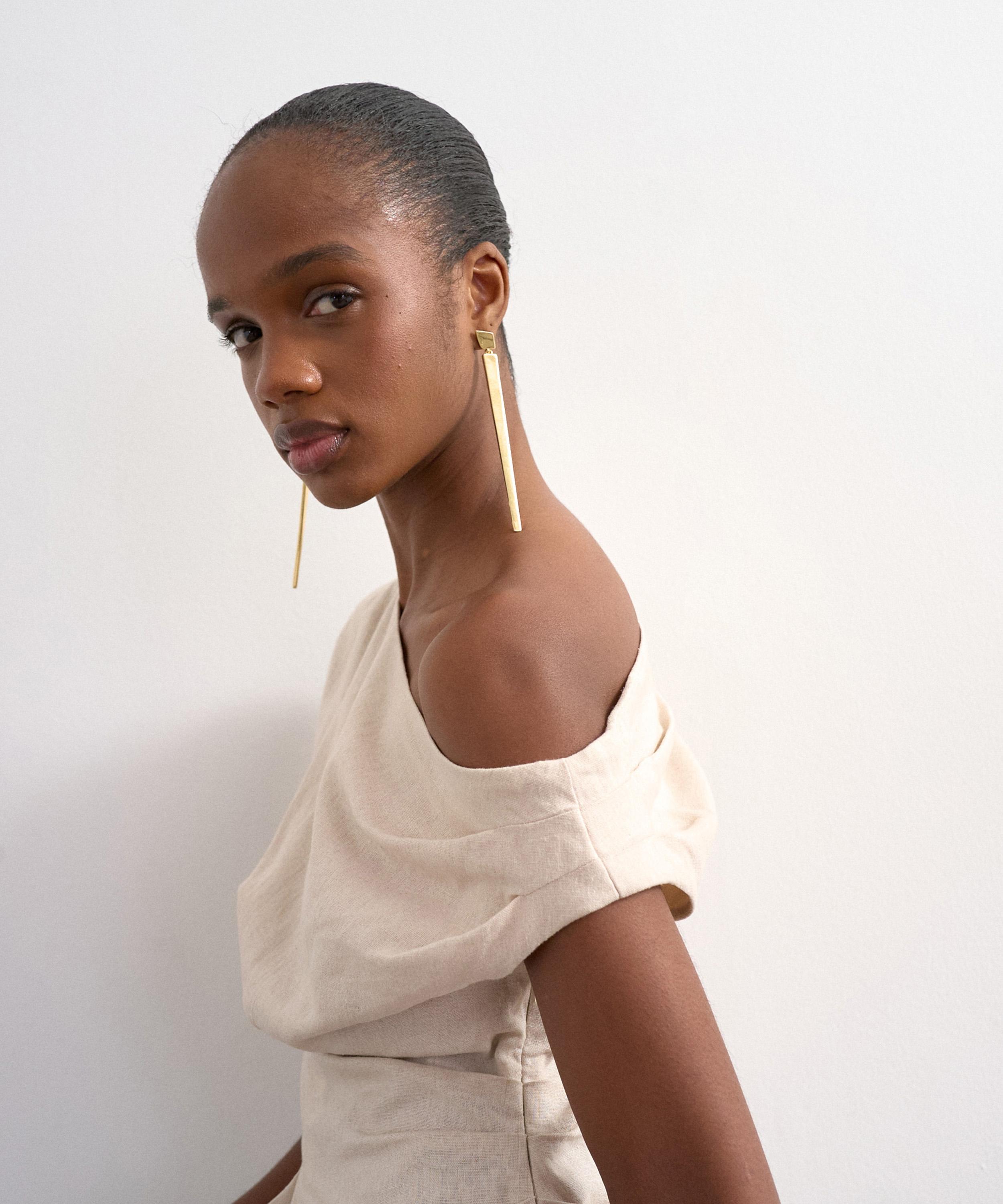 TOPSHOP - Linen Cinched Waist Asymmetric Top image number 3