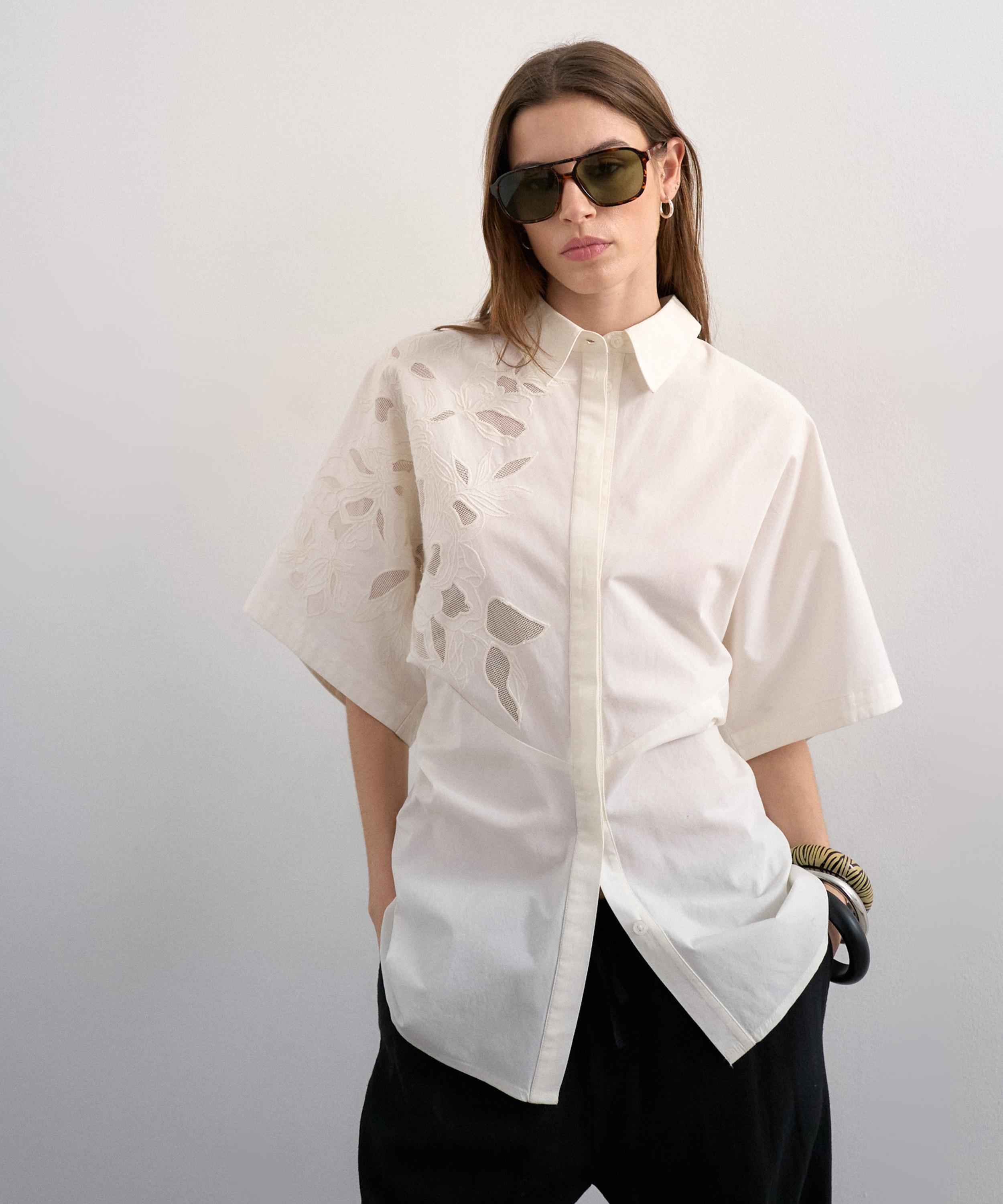 TOPSHOP - White Oversized Cutwork Short-Sleeve Shirt image number 1