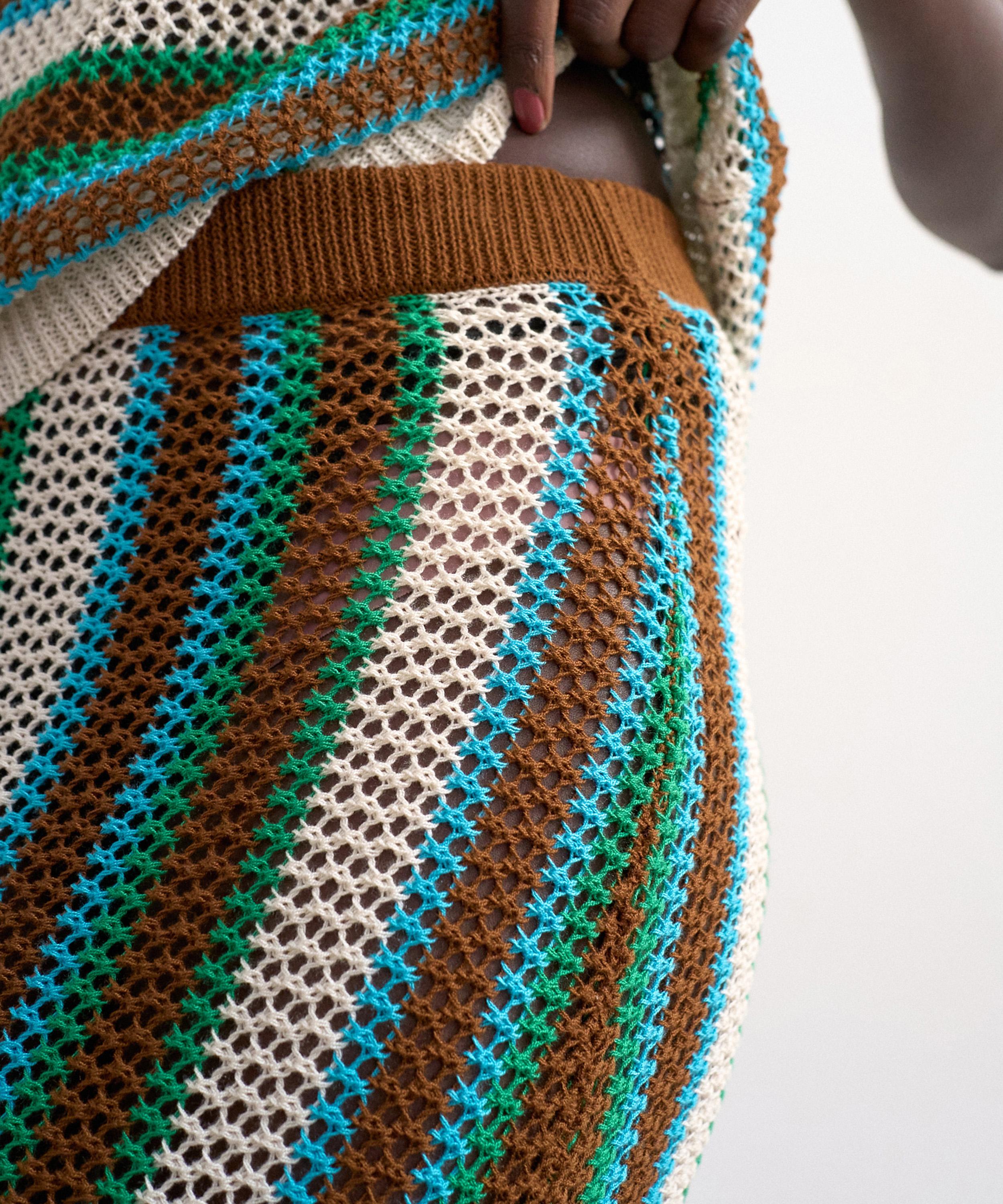 TOPSHOP - Blue-Brown Knitted Multi Stripe Co-Ord Maxi Skirt image number 3