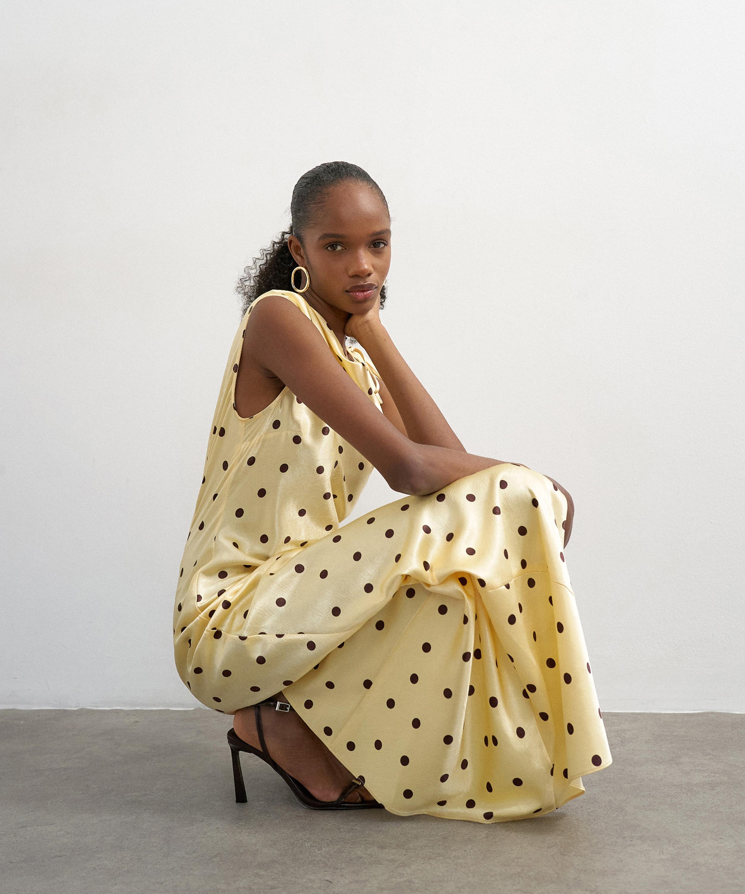 TOPSHOP - Yellow Polka-Dot Satin Tie-Shoulder Maxi Dress image number 3