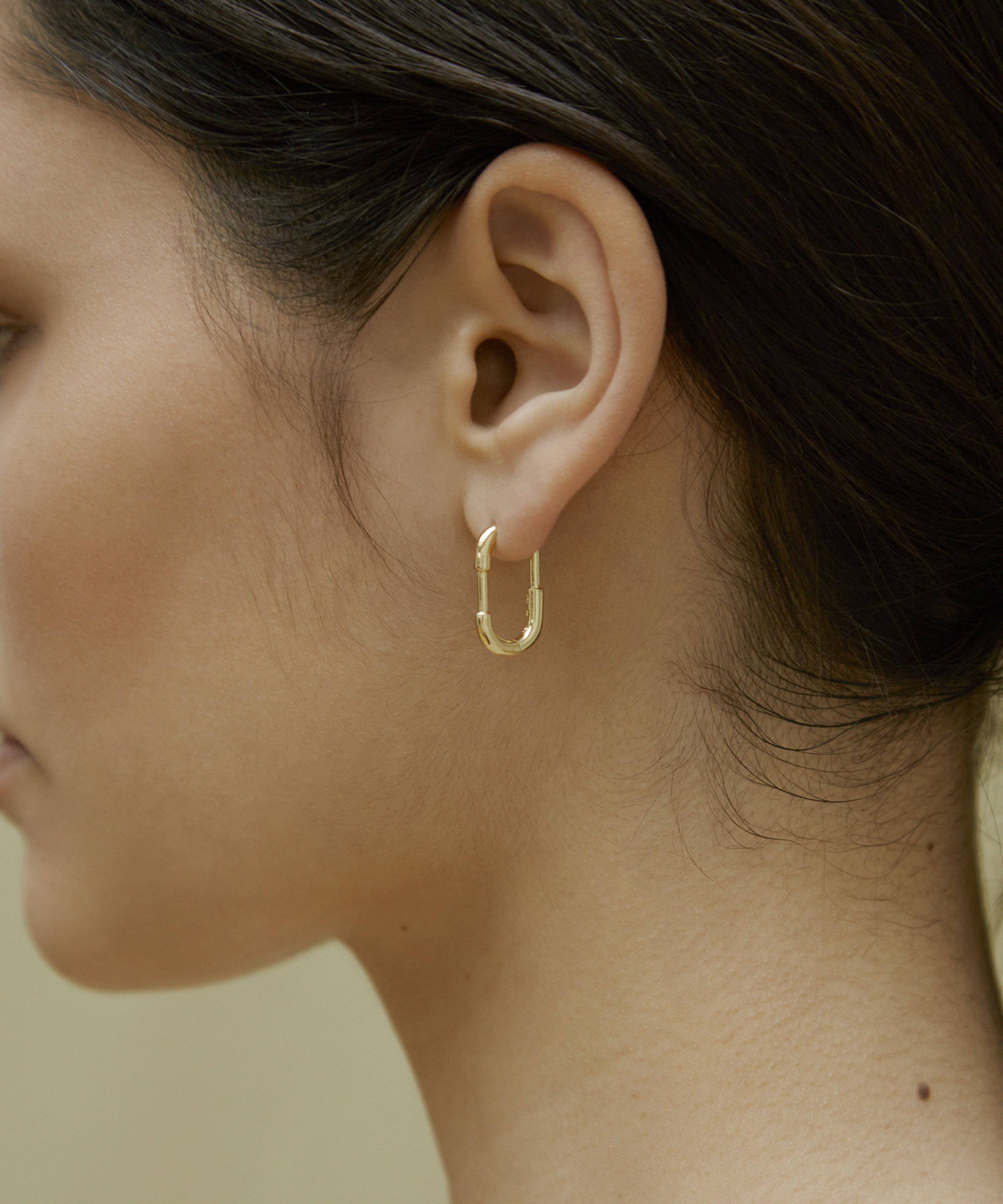 Otiumberg - 14ct Gold-Plated Vermeil Silver Staple Hoop Earrings image number 1