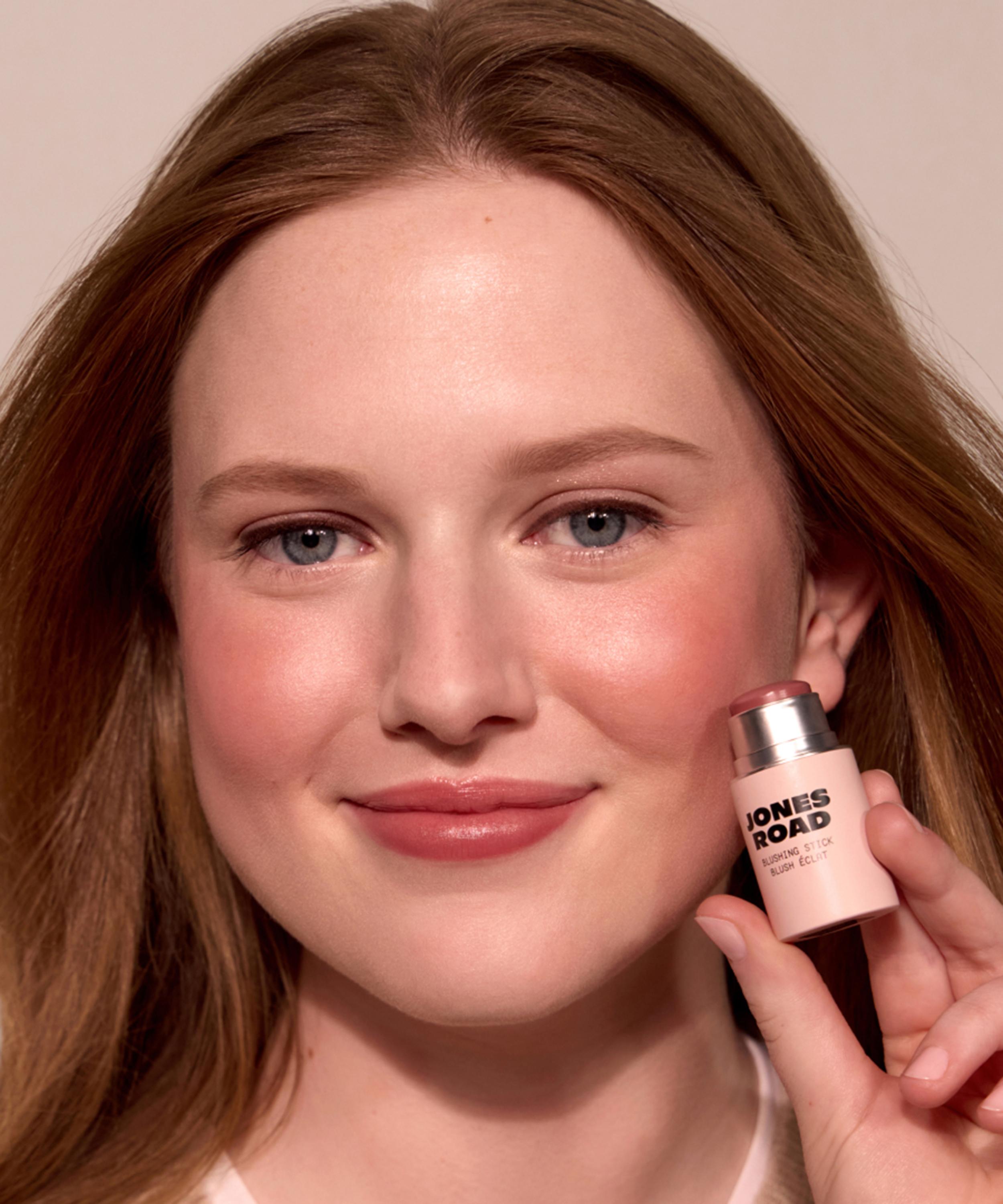 Jones Road - Blushing Stick 4.5g image number 5