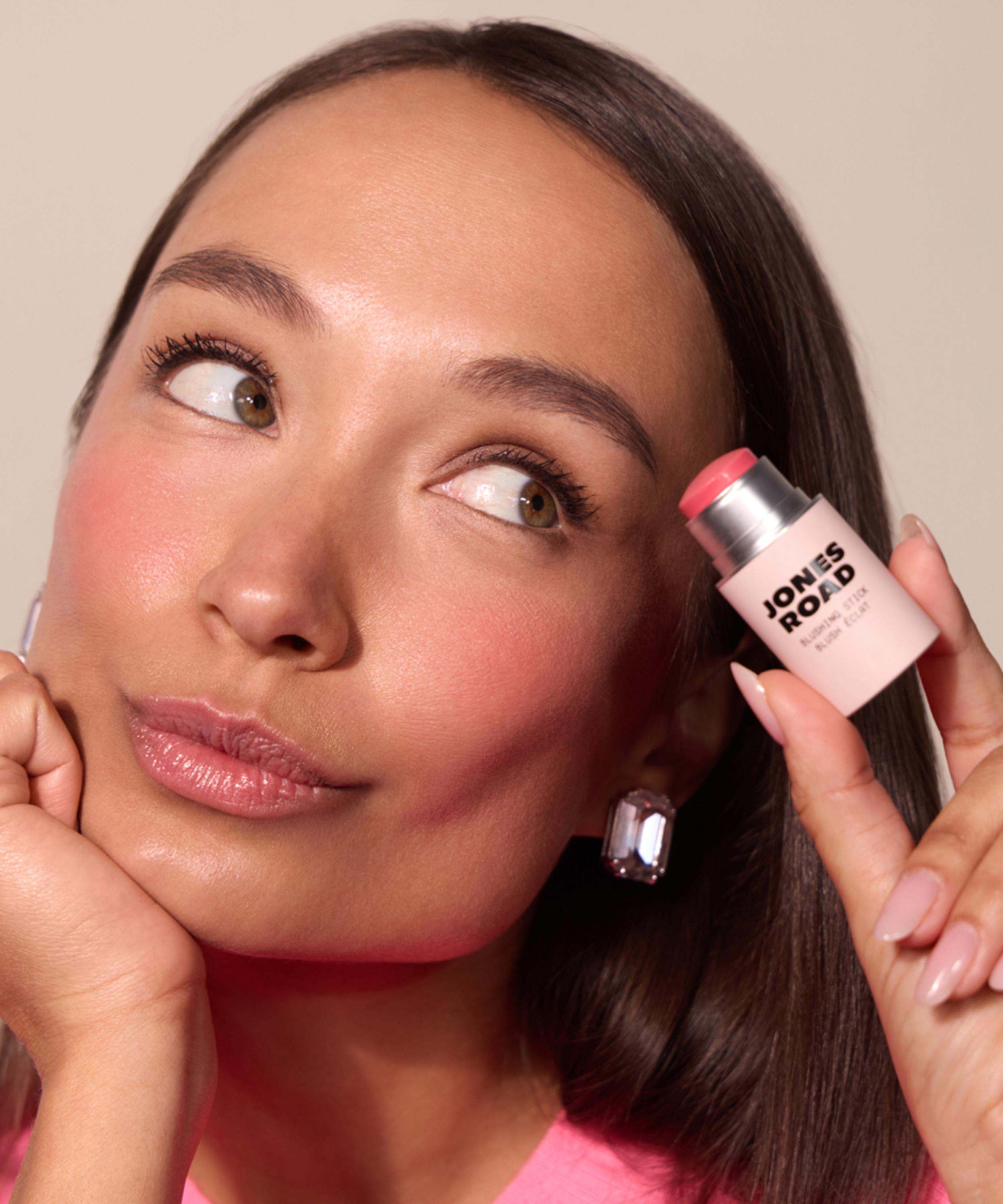 Jones Road - Blushing Stick 4.5g image number 3